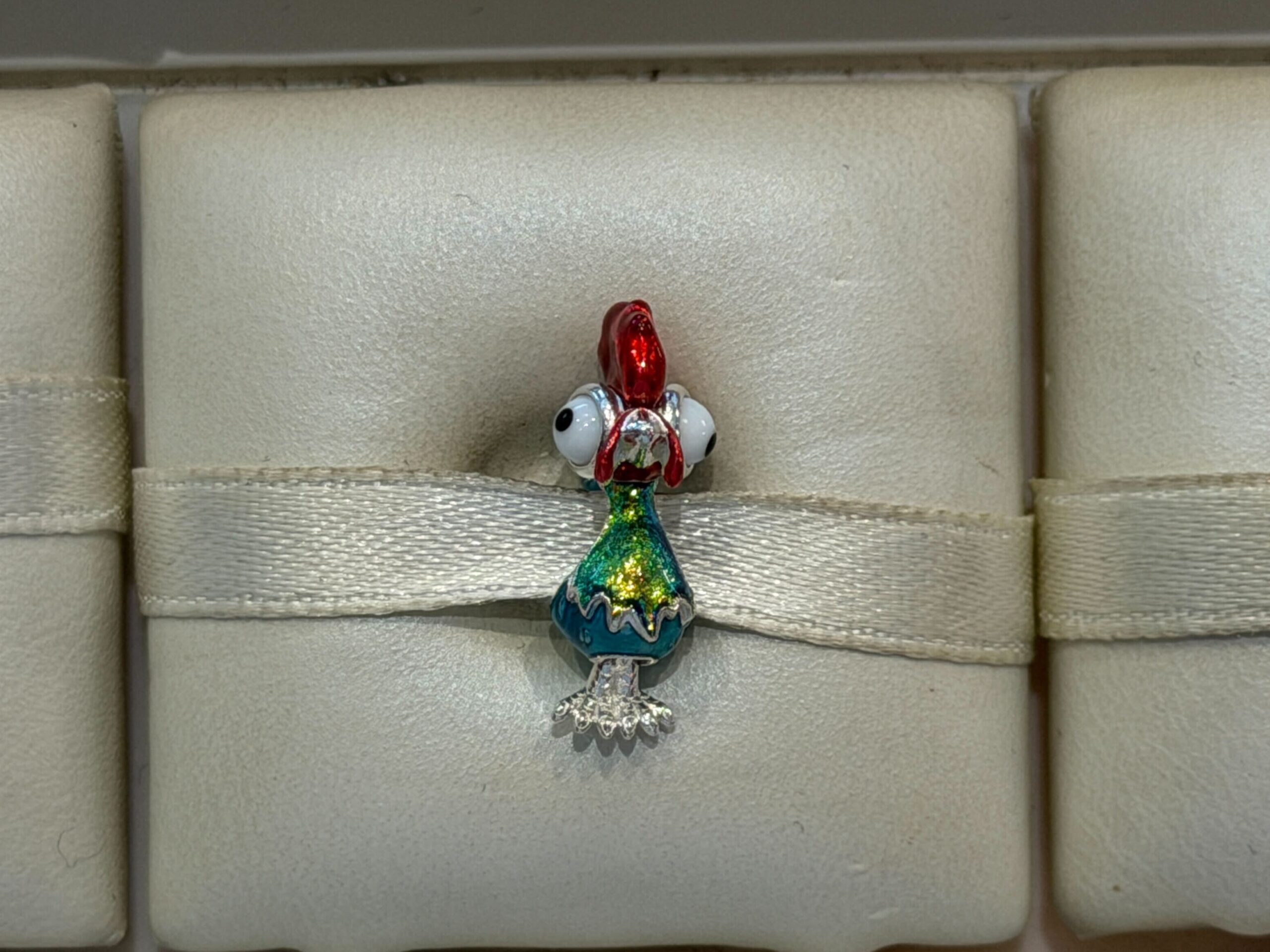 Get a Free Limited Edition Tote Bag When You Buy From Disney Moana Pandora Collection
