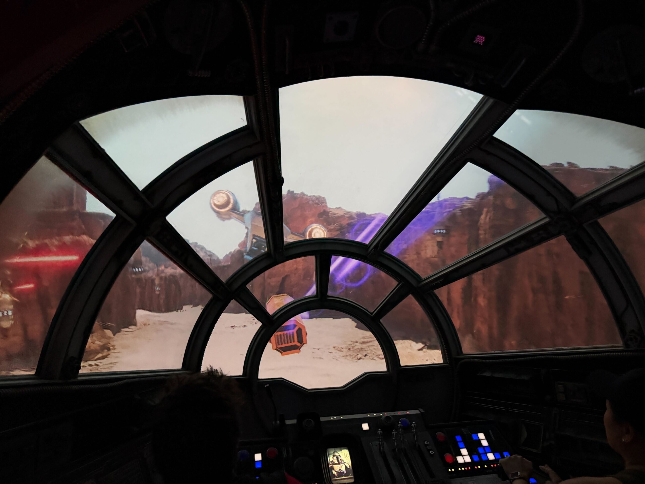 The Mandalorian and Grogu Mission Overlay at Millennium Falcon: Smugglers Run