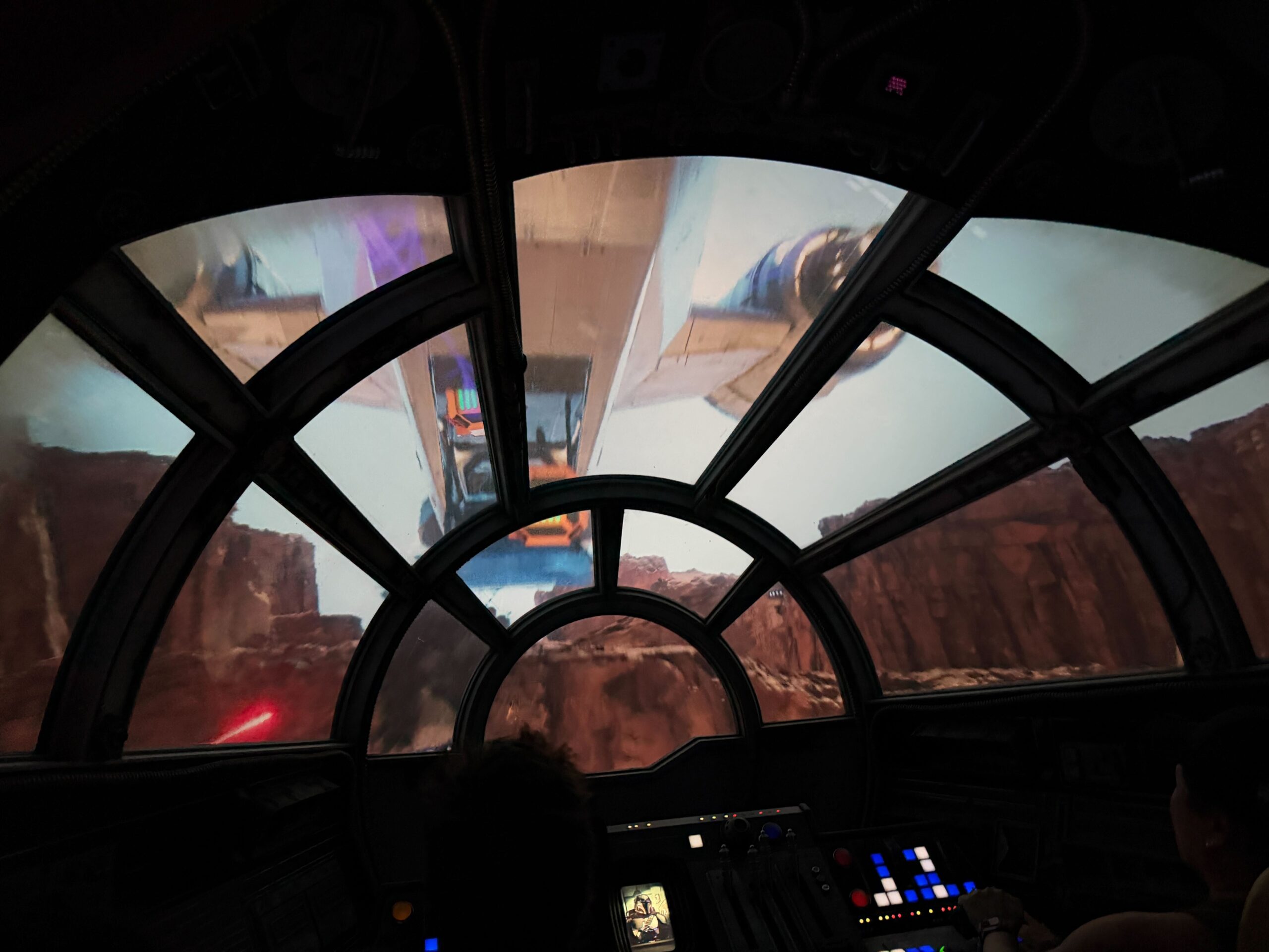 The Mandalorian and Grogu Mission Overlay at Millennium Falcon: Smugglers Run