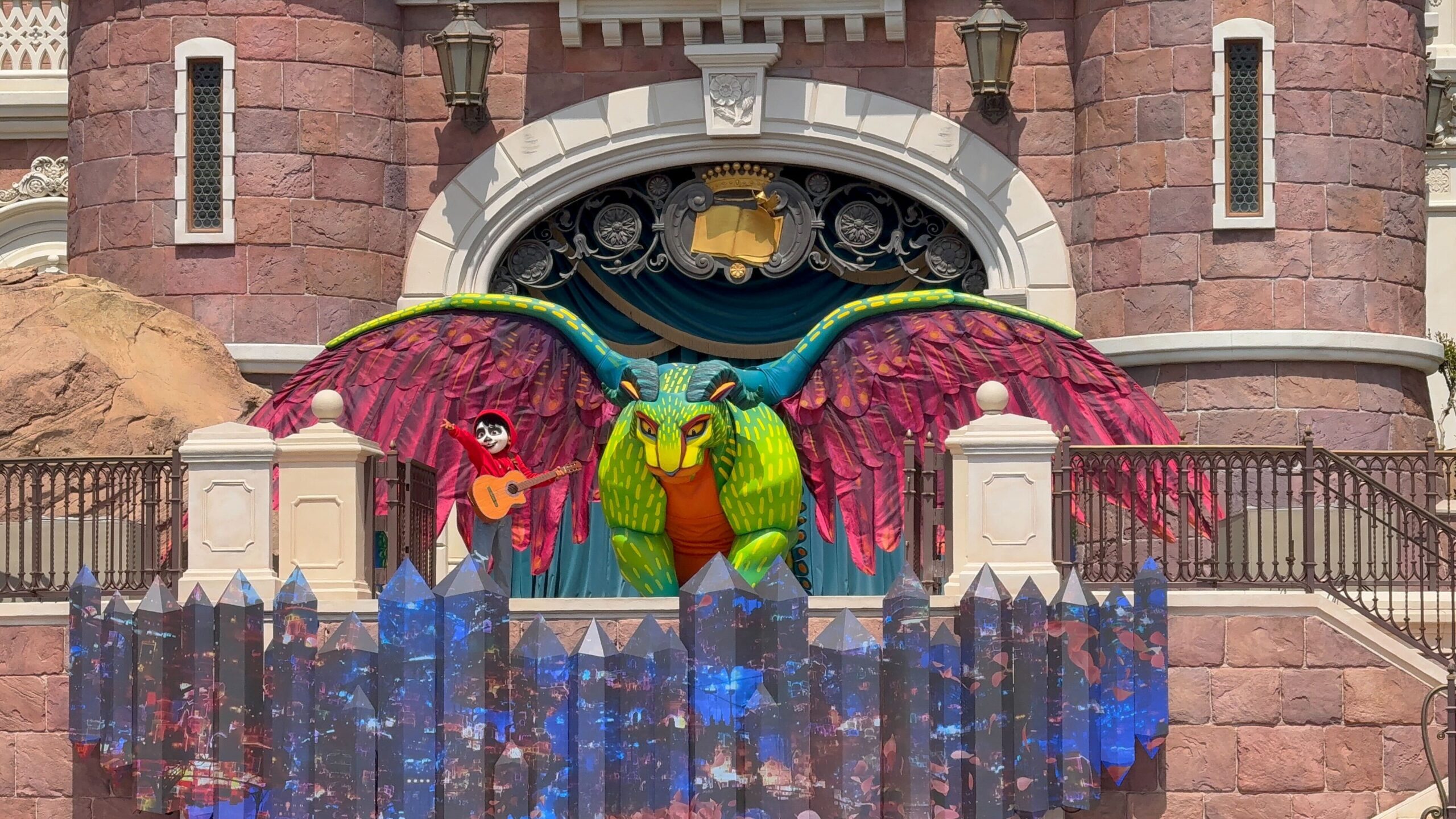 PHOTOS, VIDEO: 'The Heart of Magic' Castle Stage Show for Shanghai Disneyland 10th Anniversary