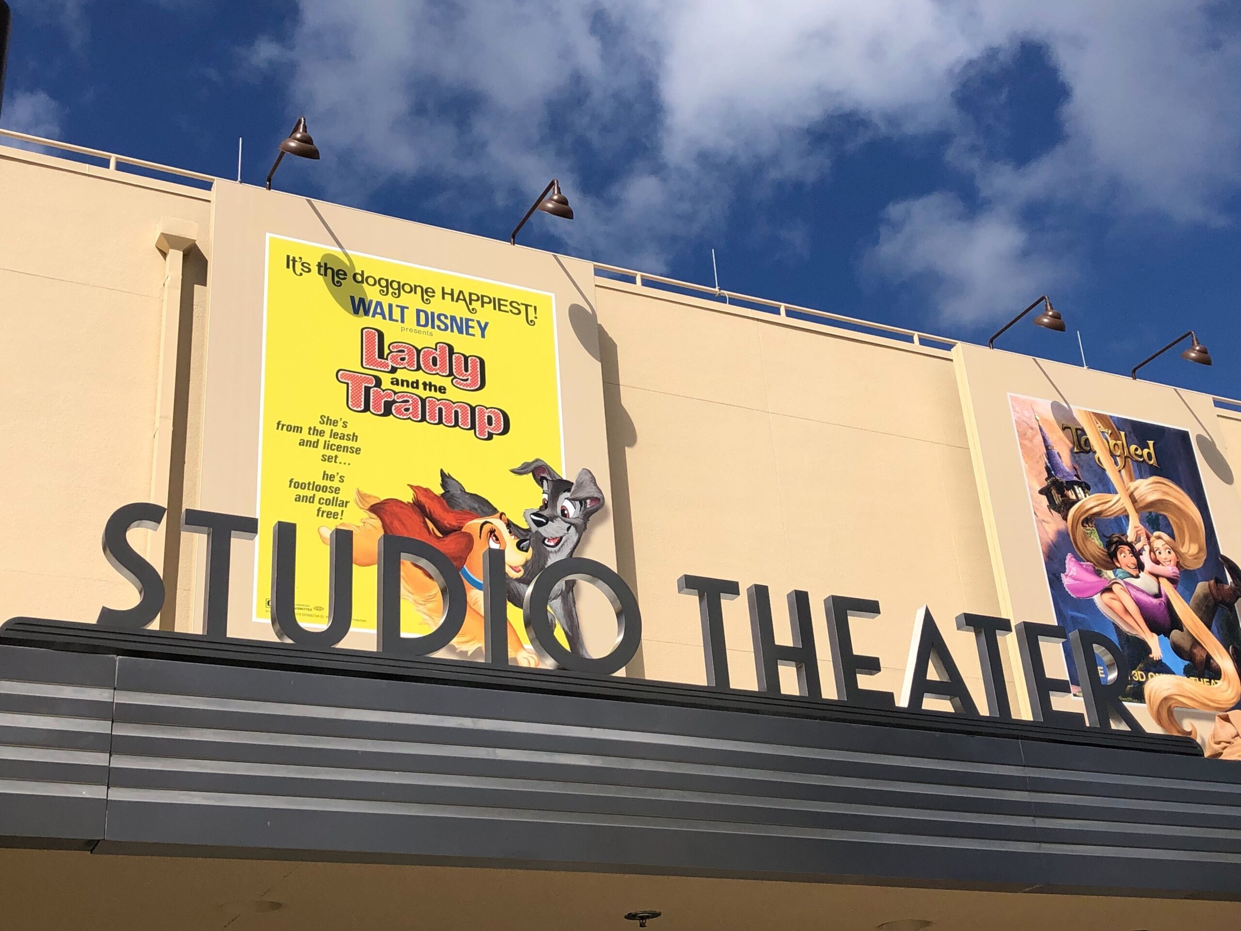 The movie poster billboards added on Studio Theater and Stage 1 last week now have spotlights above them so they can be illuminated at night. Studio Theater is the new name for "The Little Mermaid – A Musical Adventure" soundstage while the Disney Jr. soundstage is now Stage 1.