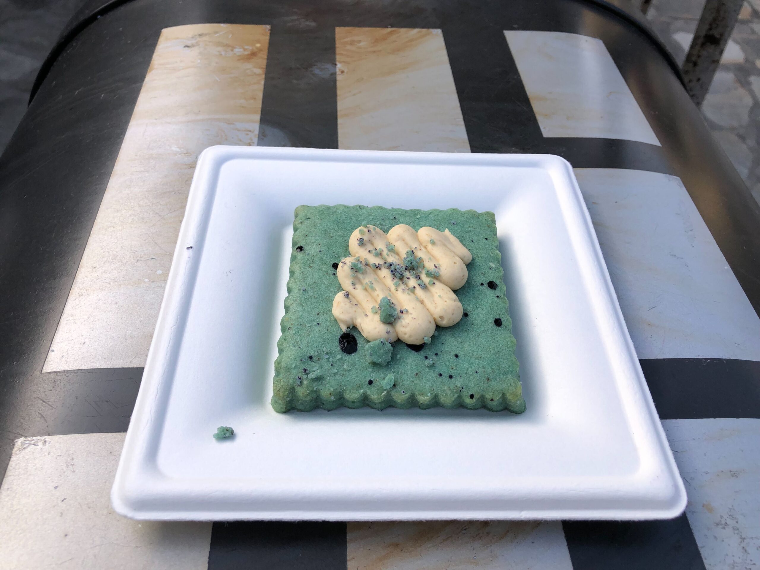 Kerkoiden Blue Cake at Star Wars Galaxy's Edge