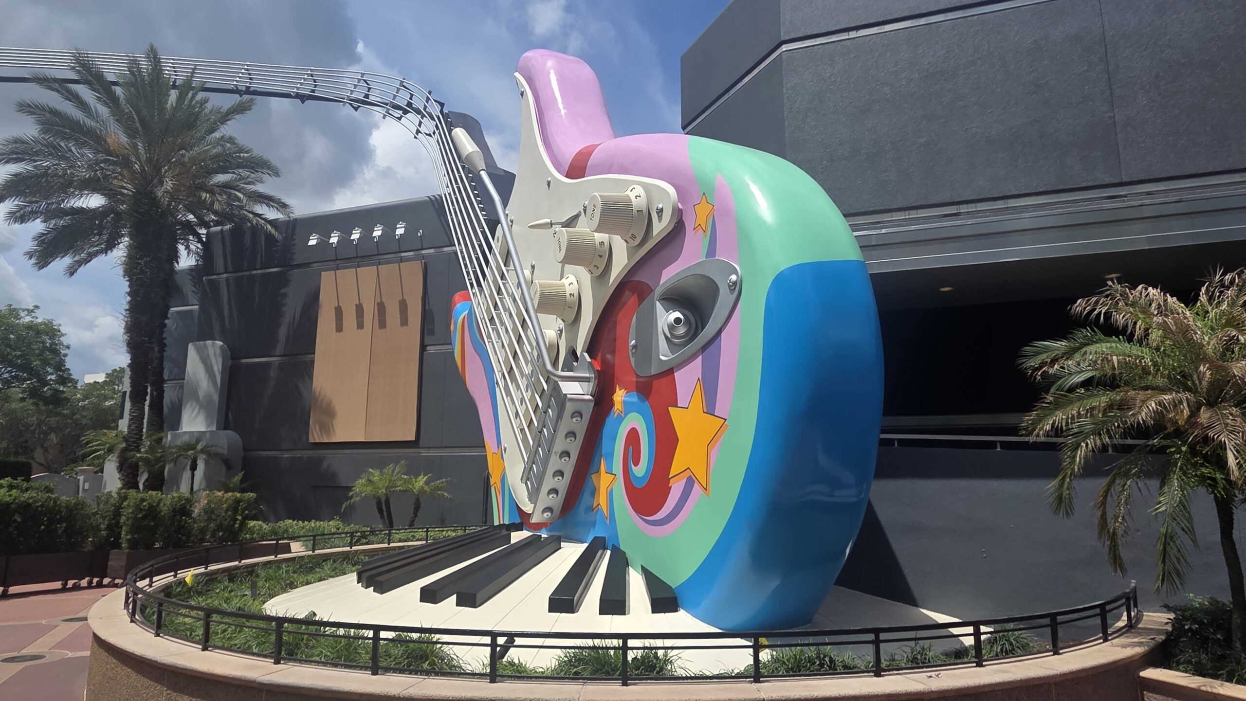 Black Keys Return to Rock 'n' Roller Coaster Piano