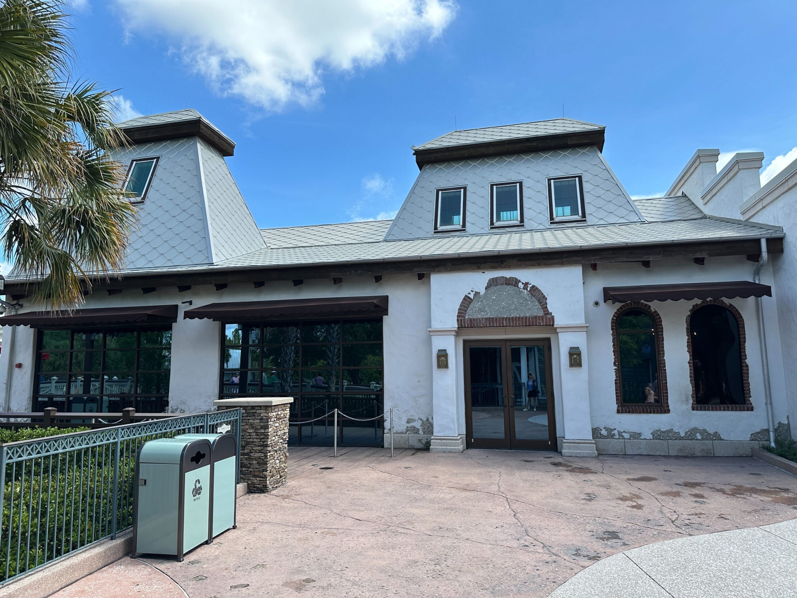 The limited-time CrazyShake by Black Tap pop-up is now closed at Disney Springs at the former Sprinkles location. It opened in early March.