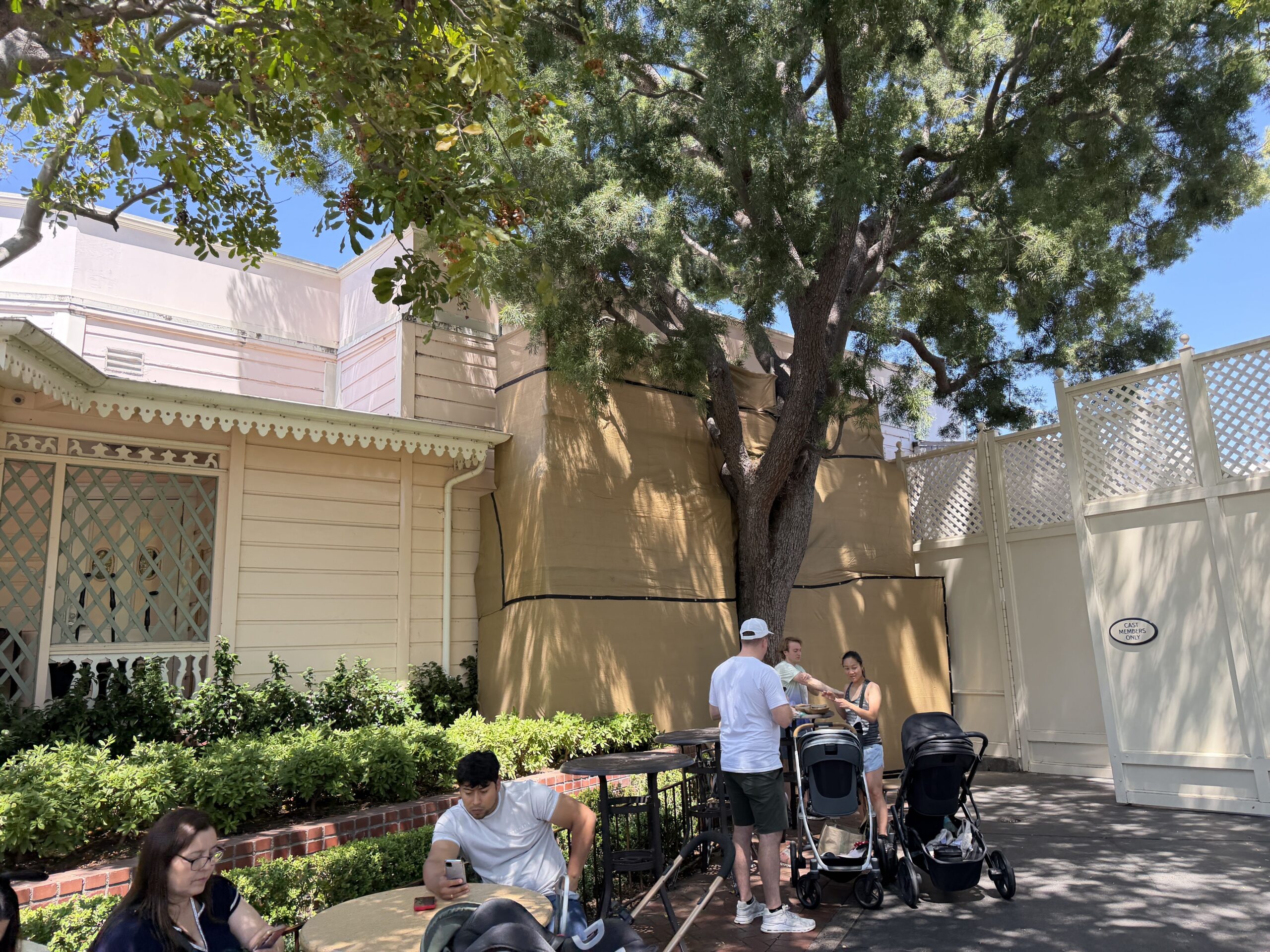 Some portion of exterior refurbishment work is underway on the Plaza Inn at Disneyland, if only in a quiet corner.
