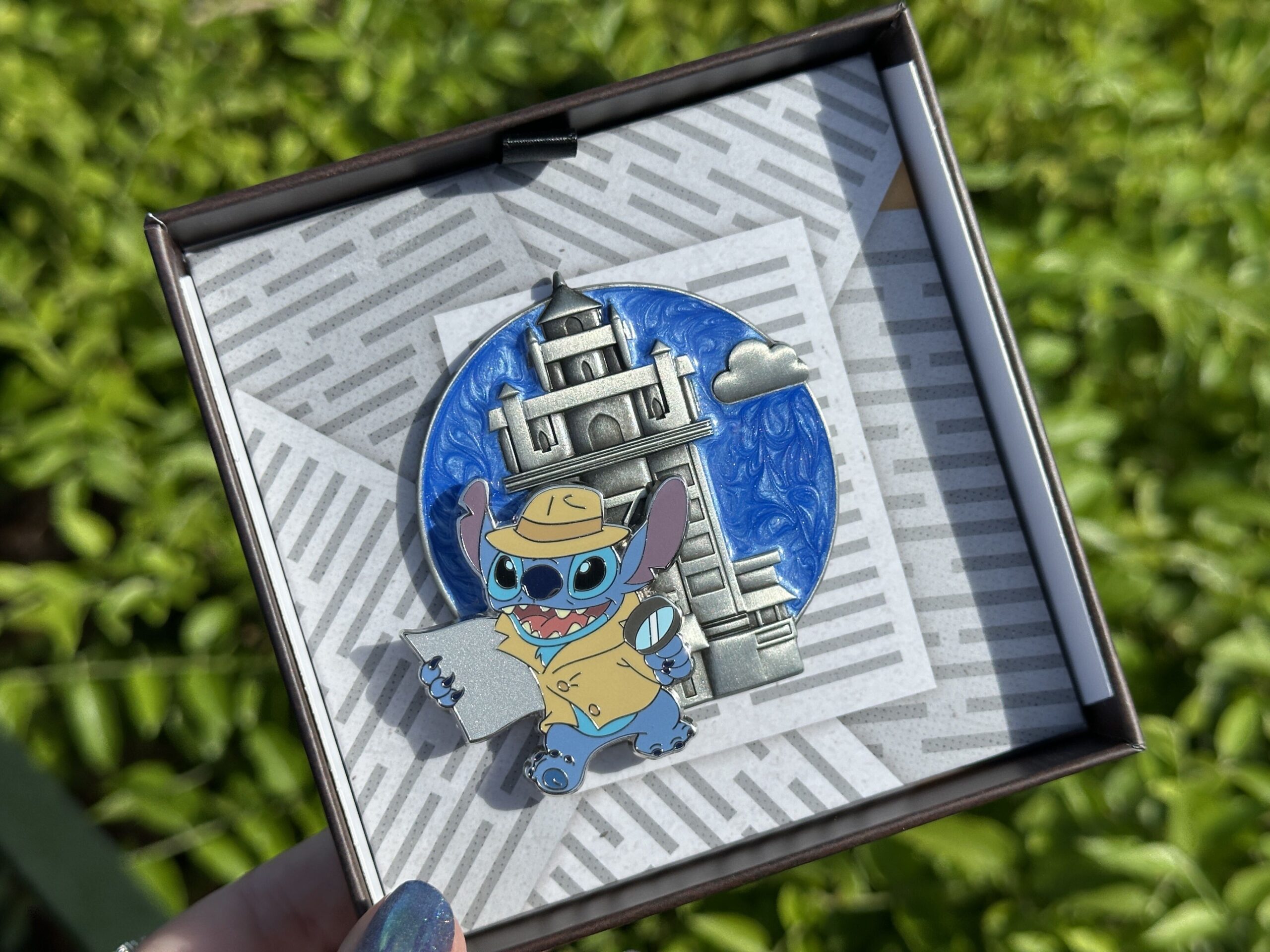 Fresh pin arrivals at Walt Disney World Resort this week highlight Stitch
