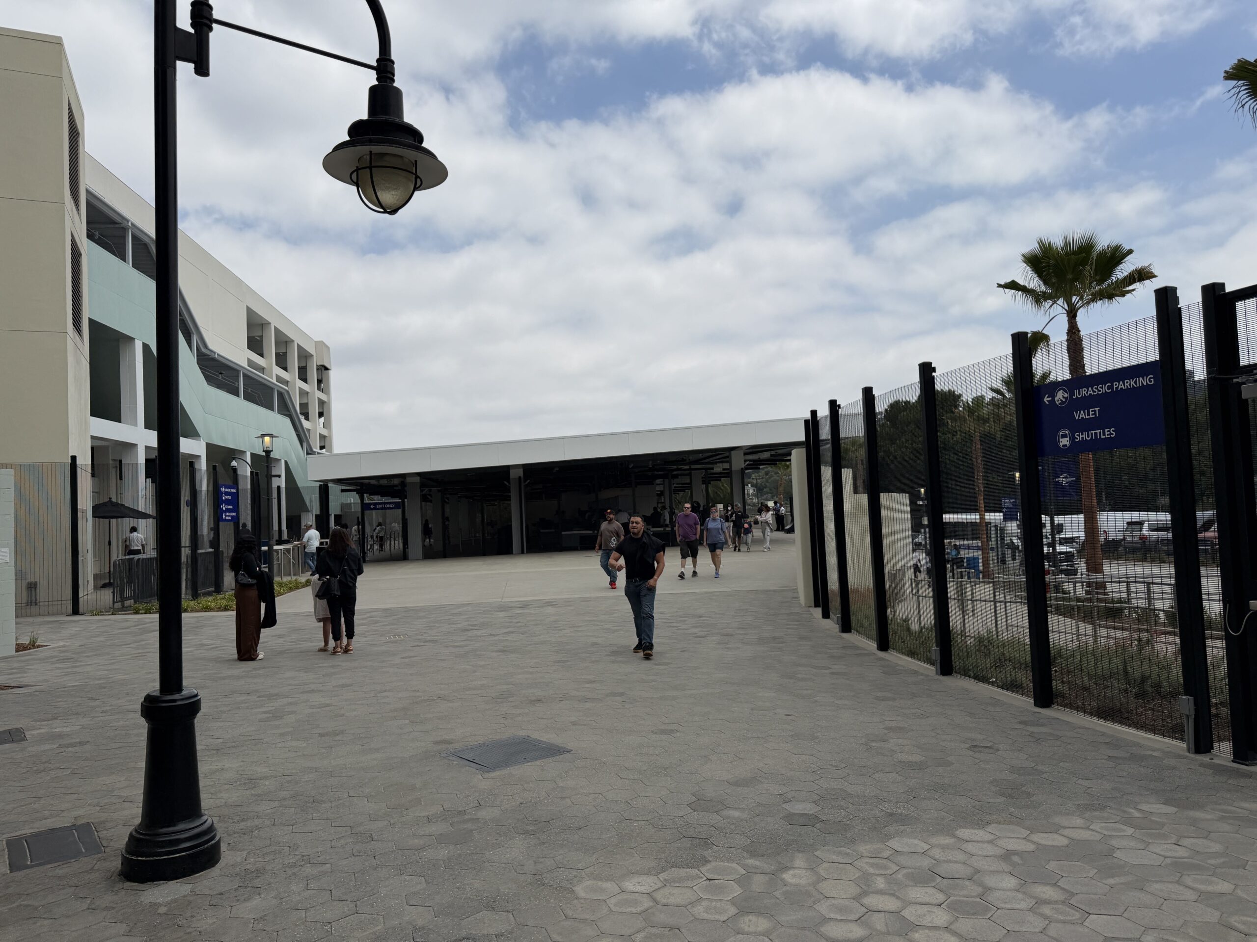 Universal Studios Hollywood concluded a large refurbishment, reconfiguring the main entrance and securing CityWalk by moving security scanners to the sides of the Central and East parking garages, in addition to the original main entrance security.