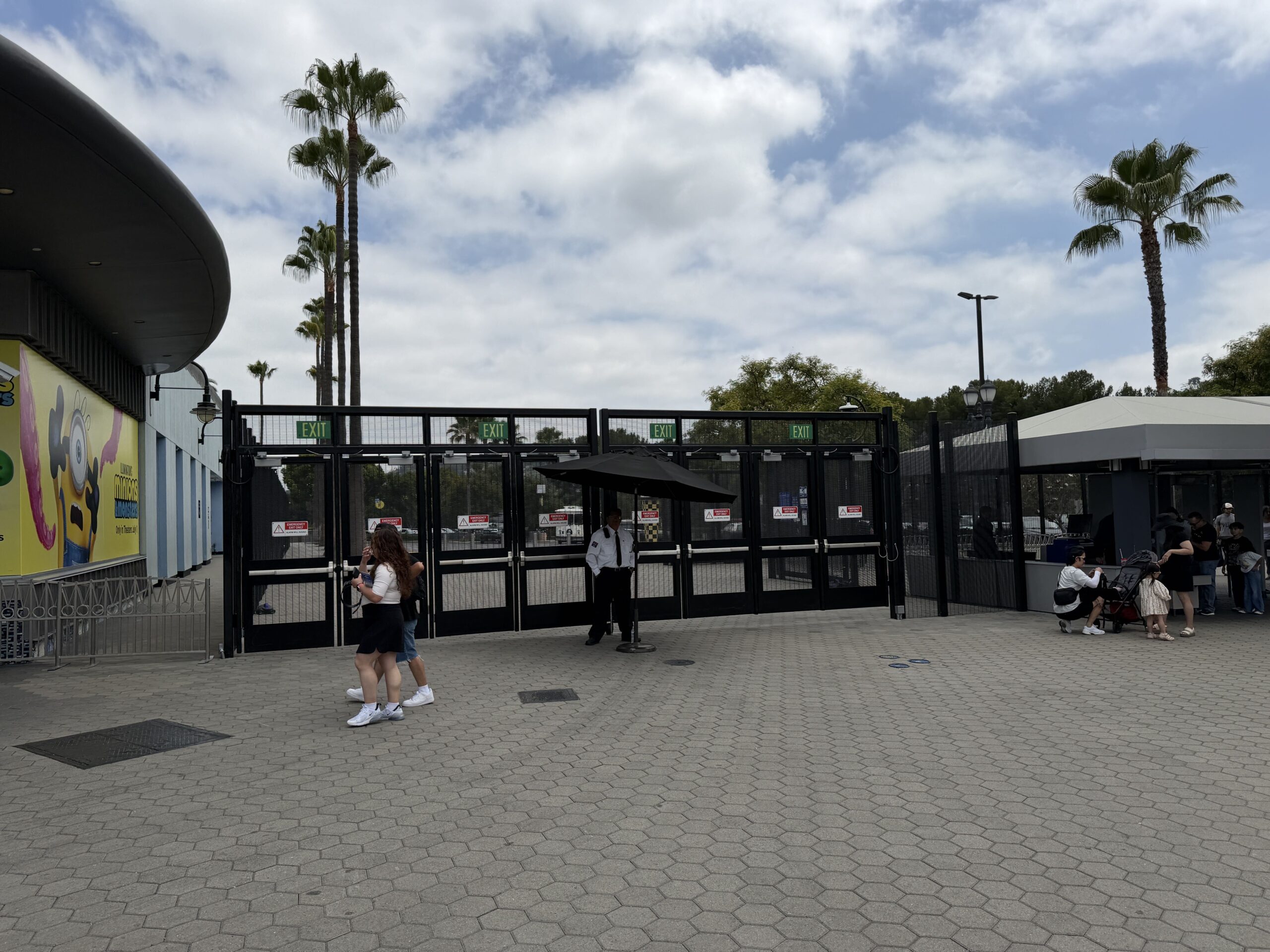 Universal Studios Hollywood concluded a large refurbishment, reconfiguring the main entrance and securing CityWalk by moving security scanners to the sides of the Central and East parking garages, in addition to the original main entrance security.