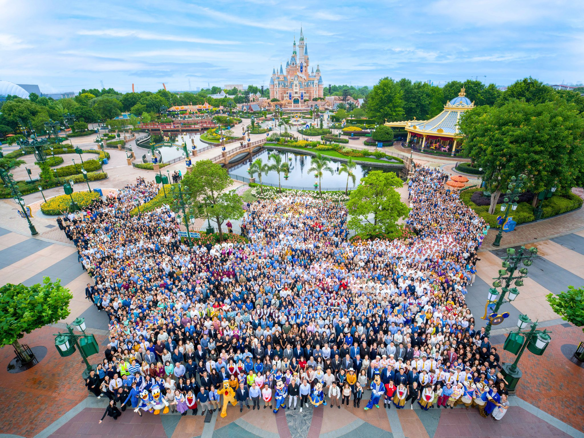 Shanghai Disney Resort celebrates its 10th anniversary with a massive birthday bash!