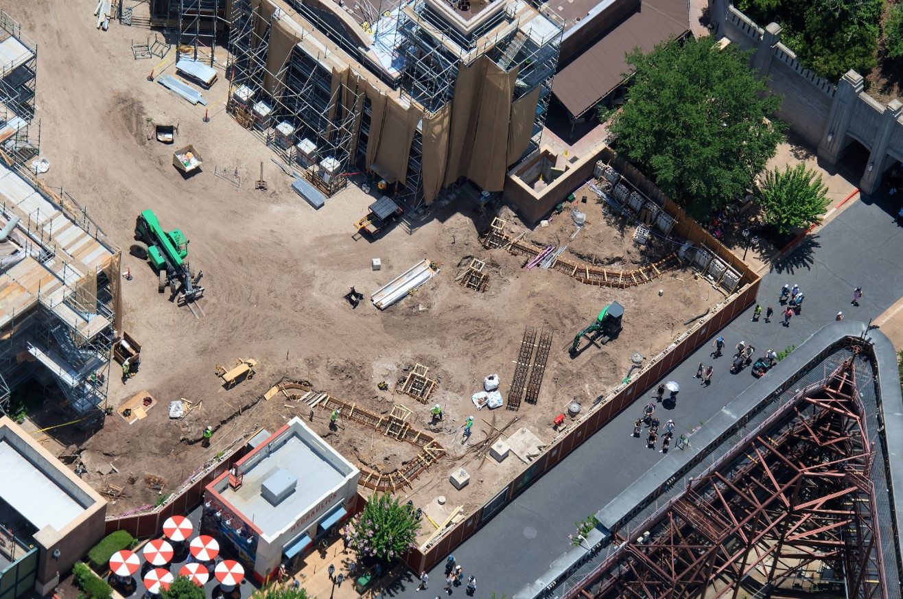 The frameworks and forms for the columns, in the aerial photo above, show that the columns' placement is at a 45-degree angle to the walkway and not parallel.