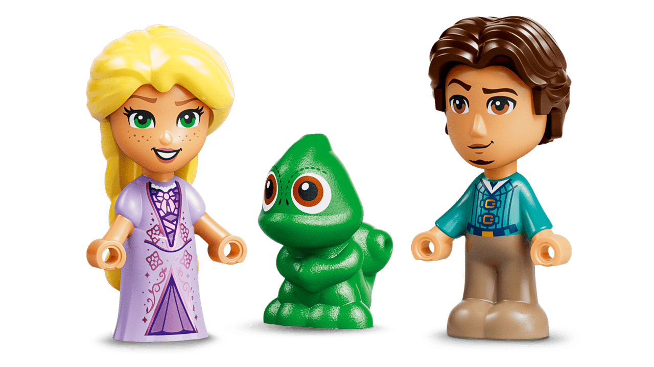The set comes with three figures: Rapunzel, Pascal, and Flynn Rider.