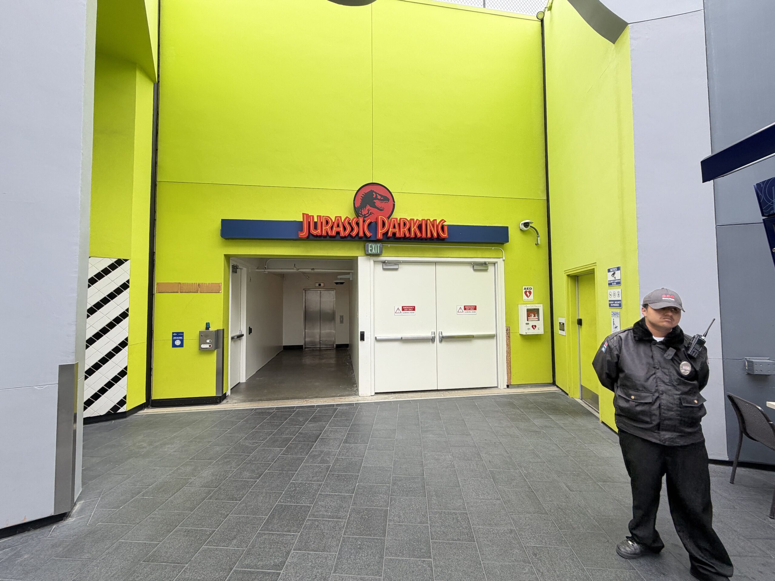 Universal Studios Hollywood concluded a large refurbishment, reconfiguring the main entrance and securing CityWalk by moving security scanners to the sides of the Central and East parking garages, in addition to the original main entrance security.