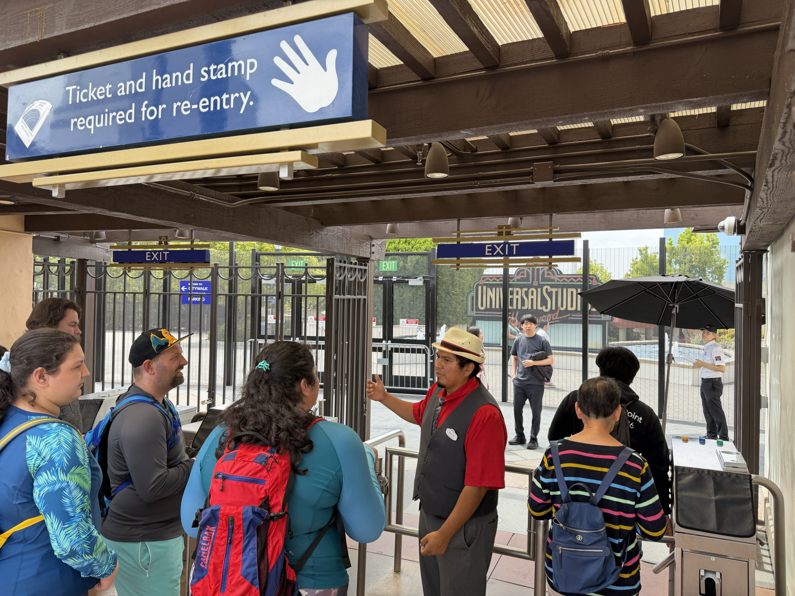 Universal Studios Hollywood concluded a large refurbishment, reconfiguring the main entrance and securing CityWalk by moving security scanners to the sides of the Central and East parking garages, in addition to the original main entrance security.