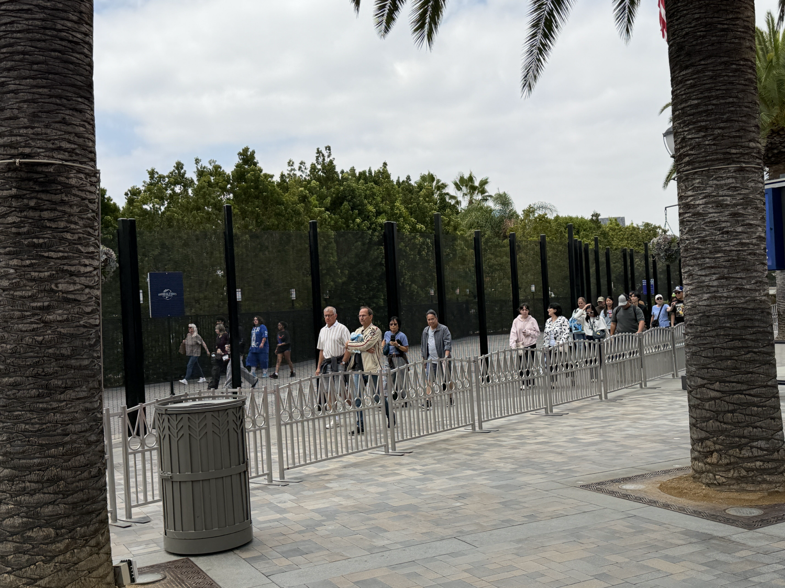 Universal Studios Hollywood concluded a large refurbishment, reconfiguring the main entrance and securing CityWalk by moving security scanners to the sides of the Central and East parking garages, in addition to the original main entrance security.