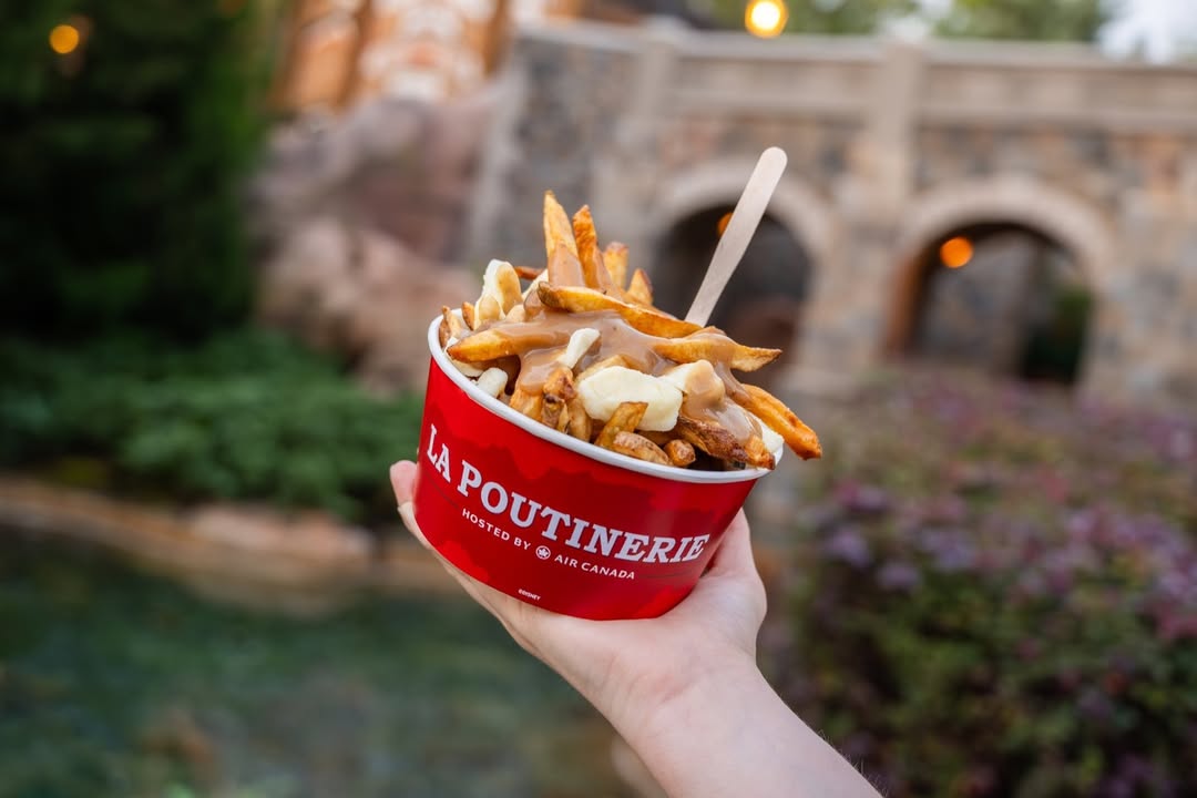 The opening date and menu have been revealed for La Poutinerie at EPCOT. Since closing January 12, EPCOT’s Refreshment Port has been steadily undergoing a refurbishment to become La Poutinerie, sponsored by Air Canada.