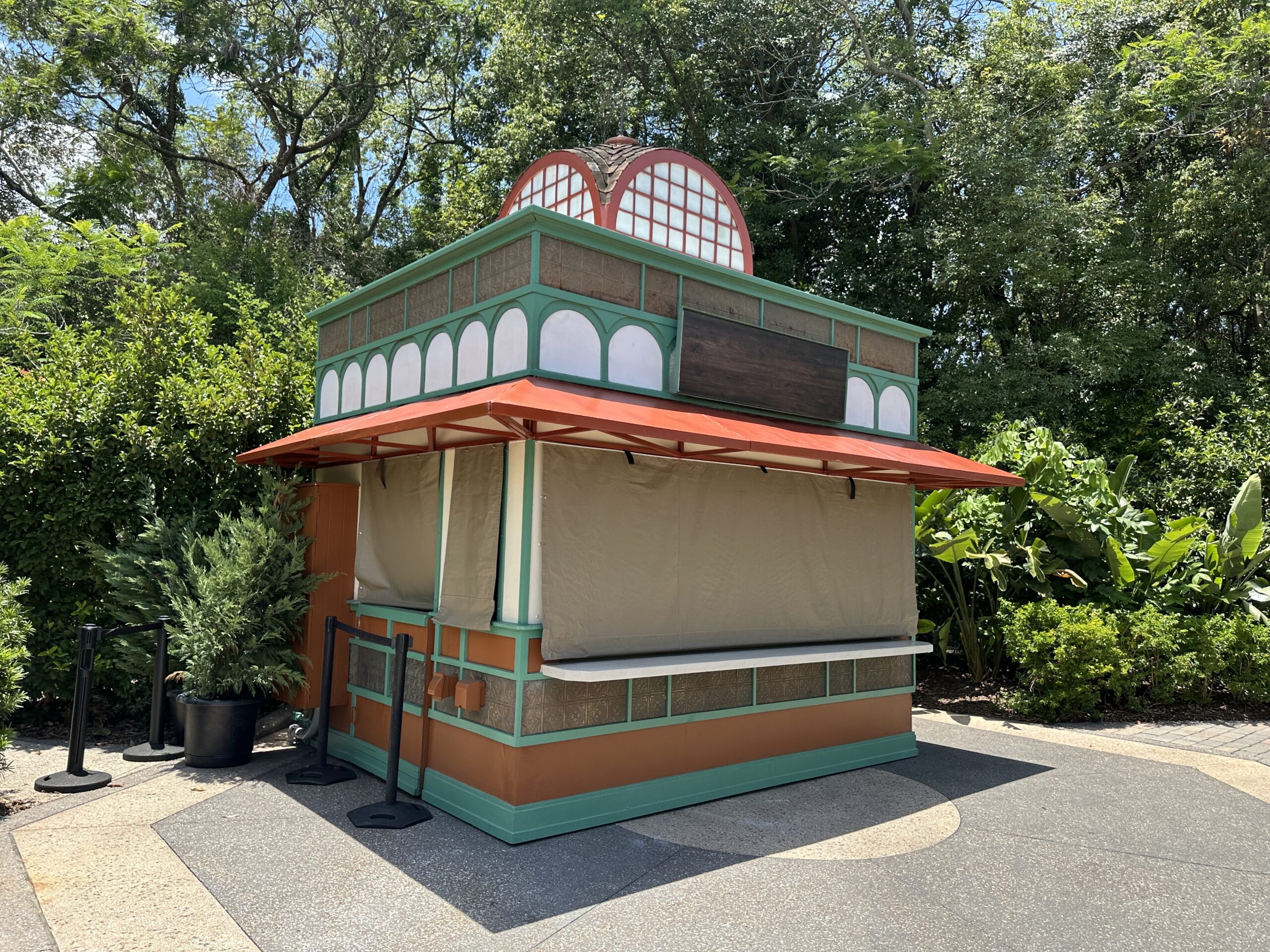 This booth, which has previously been the Belgium marketplace, is located between Morocco and France.