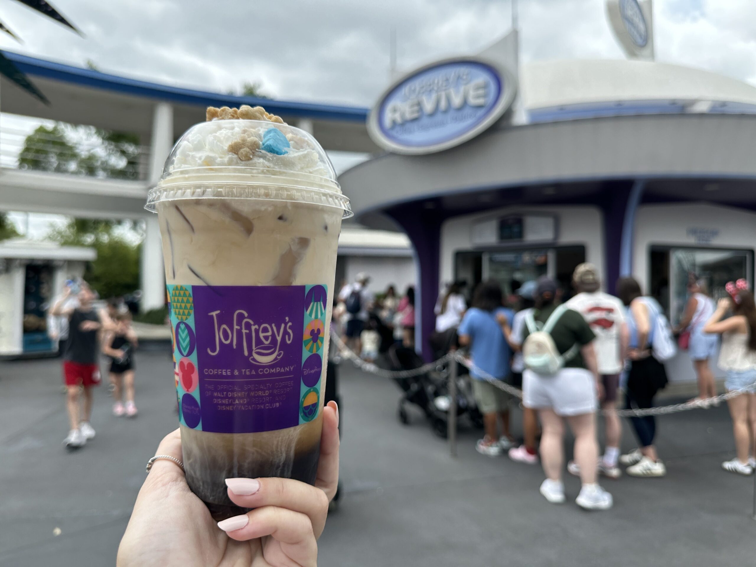 A dreamy blend of cold brew, toasted marshmallow syrup and a splash of cream pixie-dusted with sweetened cereal, whipped cream and fluffy marshmallows on top