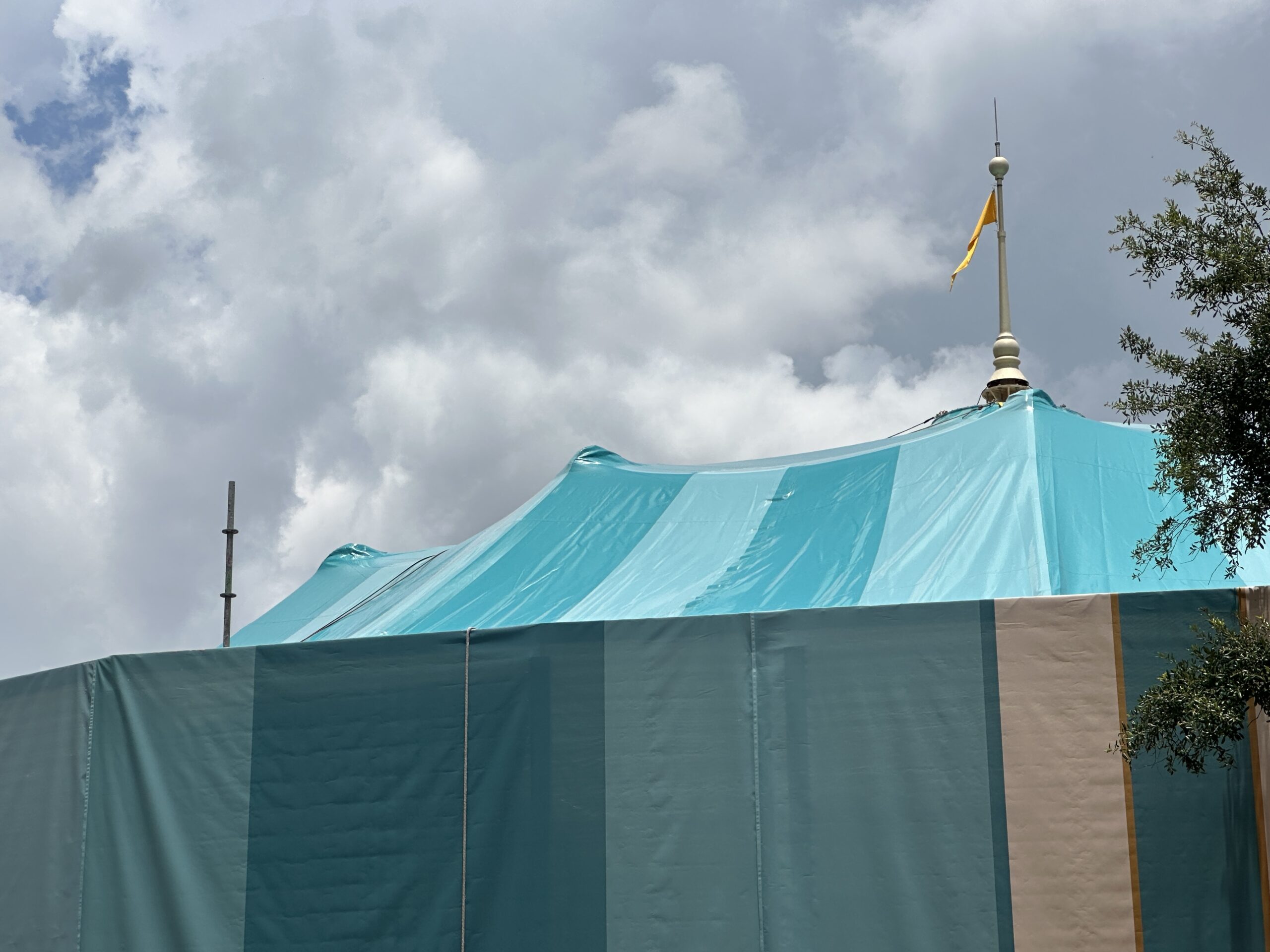 Crews have installed a new tent roof on Big Top Souvenirs in Magic Kingdom and are getting Pete's Silly Sideshow ready for an imminent reopening.