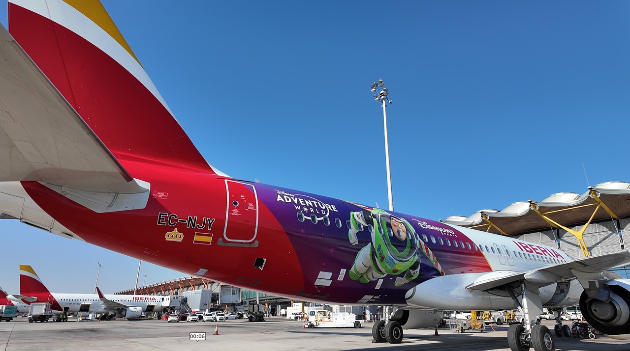 Iberia airlines has launched a Disney Adventure World-themed Airbus A320 featuring Olaf and Buzz Lightyear.