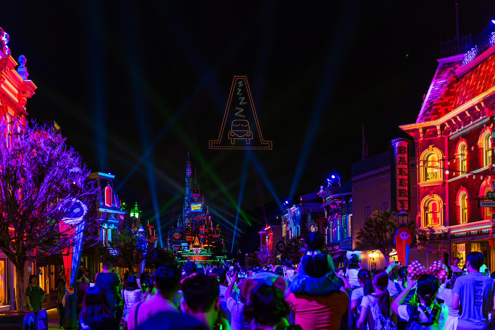 Disney Parks Blog has shared new behind-the-scenes details about “Pixar Pals Spectacular,” the new nighttime spectacular currently being performed at Hong Kong Disneyland Resort.