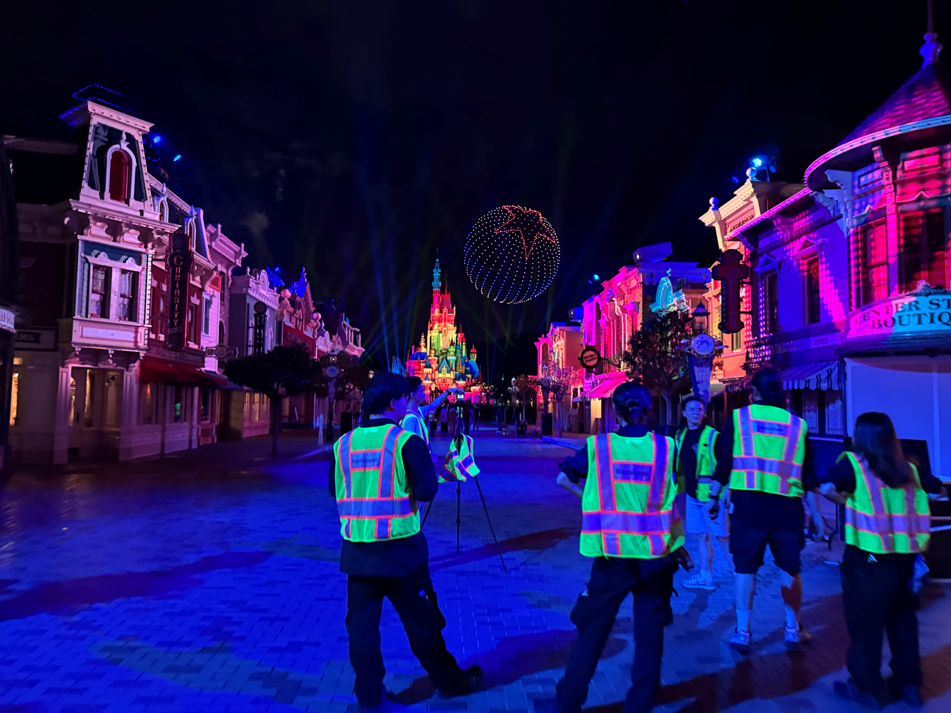 Disney Parks Blog has shared new behind-the-scenes details about “Pixar Pals Spectacular,” the new nighttime spectacular currently being performed at Hong Kong Disneyland Resort.