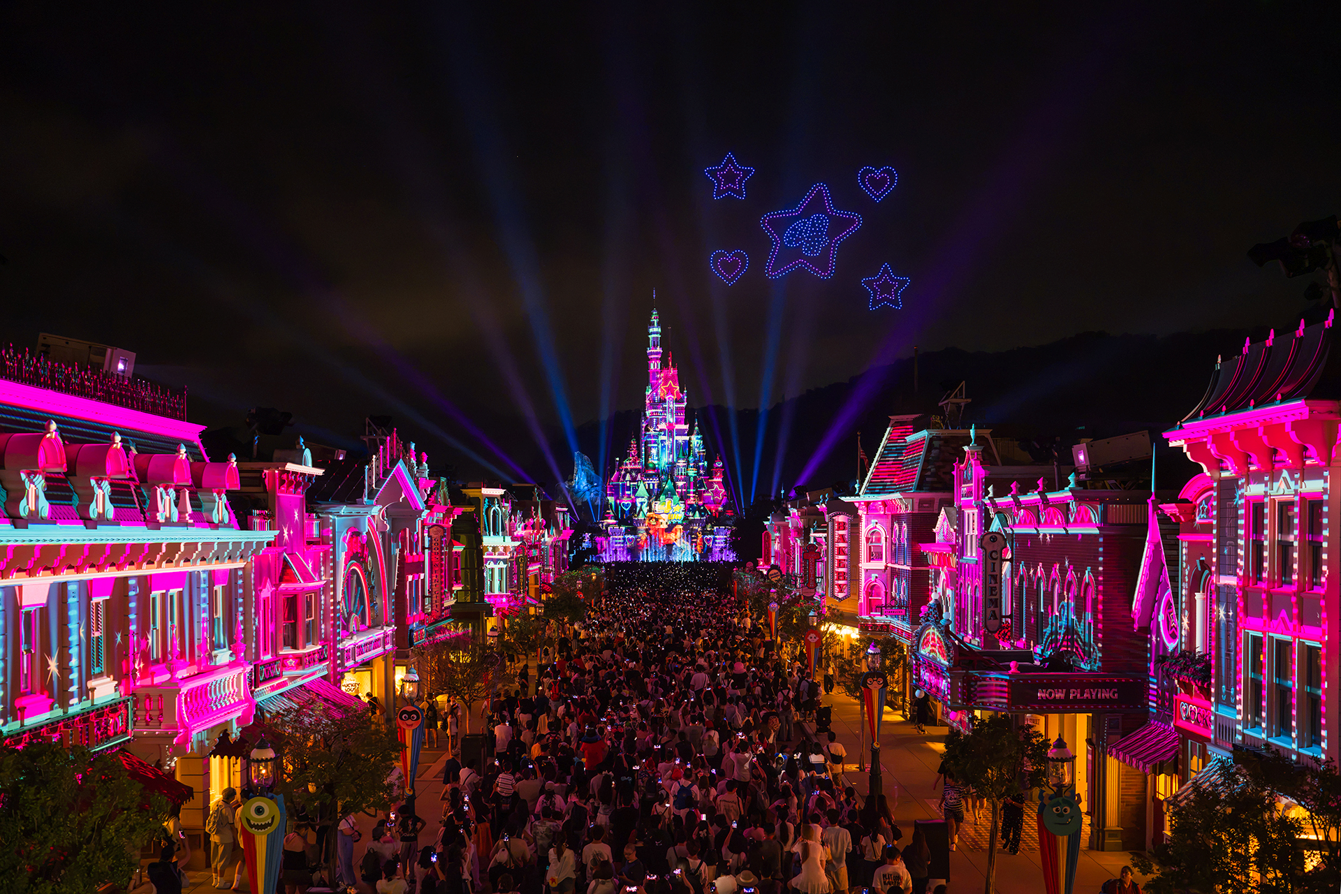 Disney Parks Blog has shared new behind-the-scenes details about “Pixar Pals Spectacular,” the new nighttime spectacular currently being performed at Hong Kong Disneyland Resort.