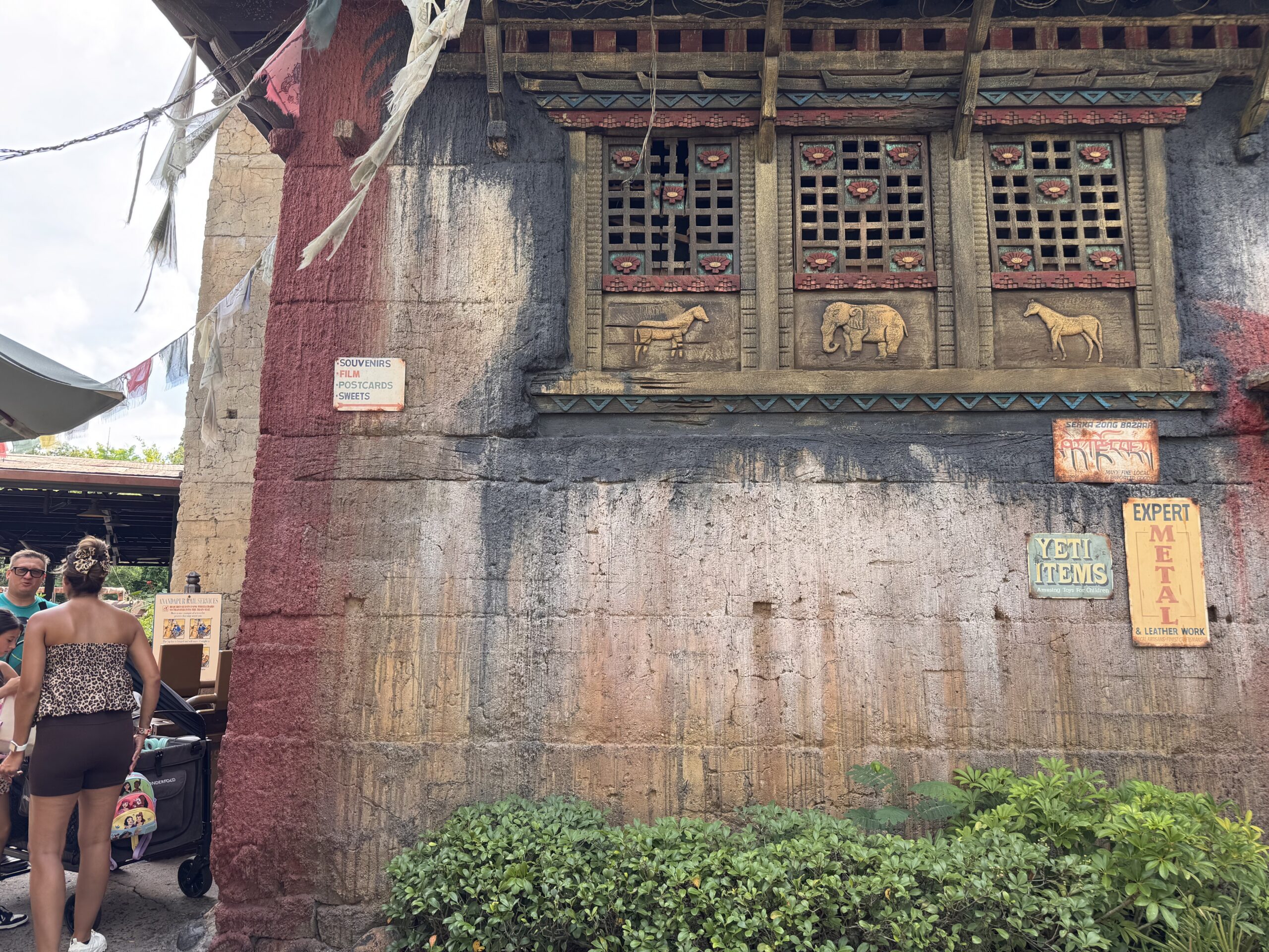 Signage for the dedicated single rider line at Expedition Everest – Legend of the Forbidden Mountain has been removed from the attraction's entrance at Disney’s Animal Kingdom.