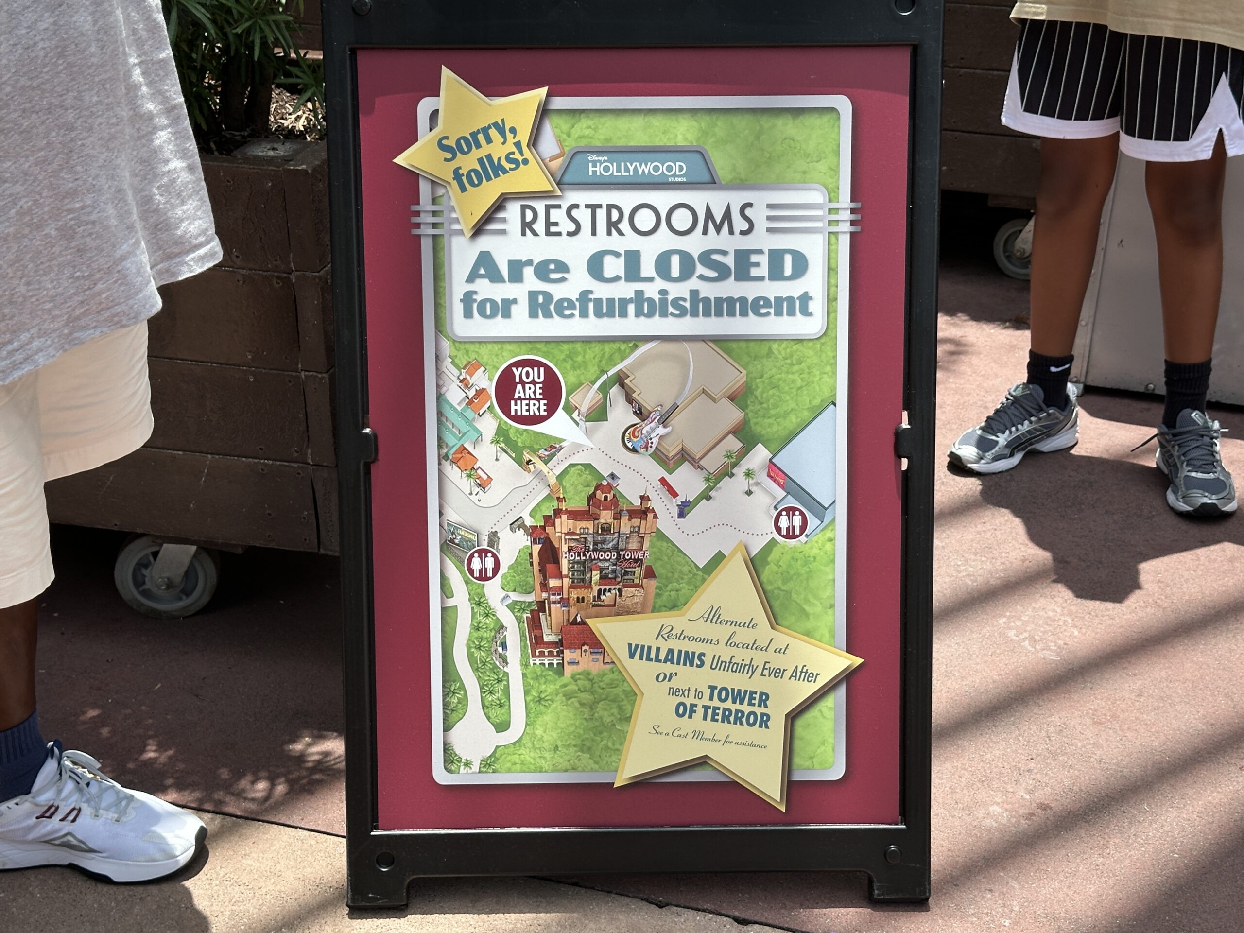 The restrooms near Rock ‘n’ Roller Coaster Starring Aerosmith have closed for refurbishment at Disney’s Hollywood Studios, with the entire entrance now concealed behind a substantial temporary barrier.