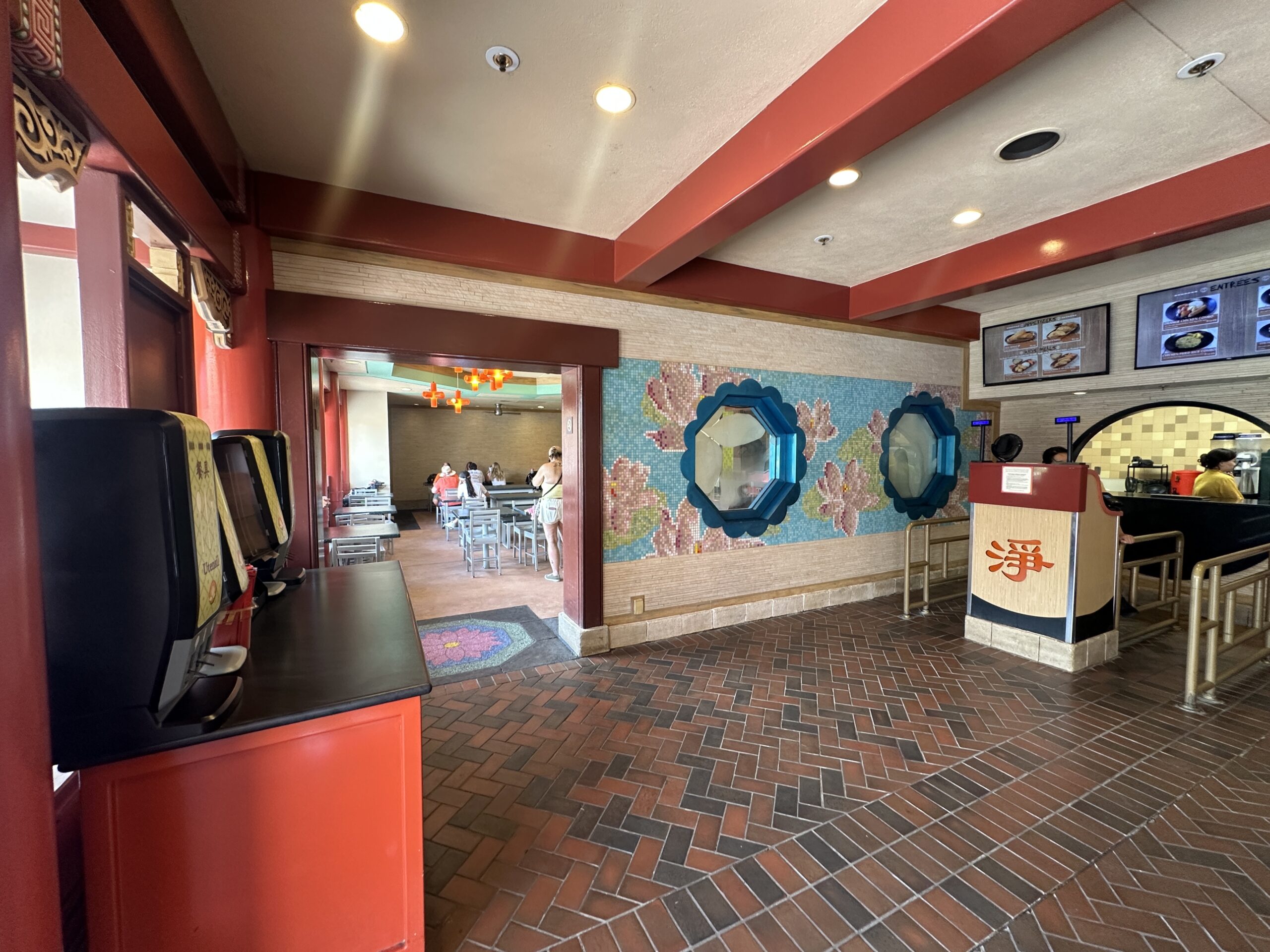 A partially enclosed dining area at Lotus Blossom Café in EPCOT has reopened after being blocked off for refurbishment or maintenance earlier this year.