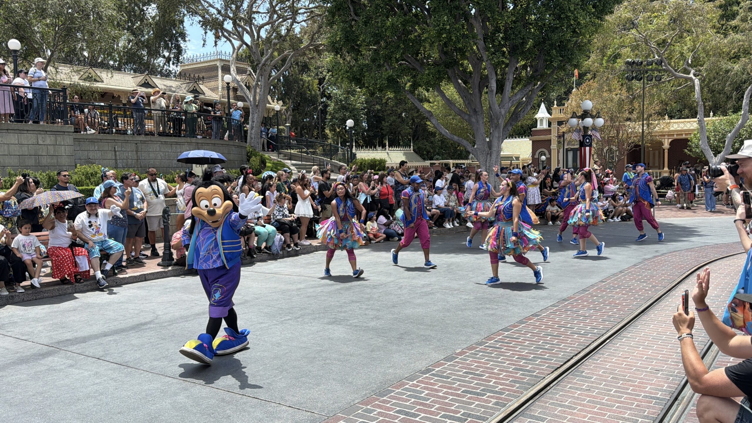 Celebrate Happy Cavalcade - Disneyland's 71st Birthday Celebration Edition