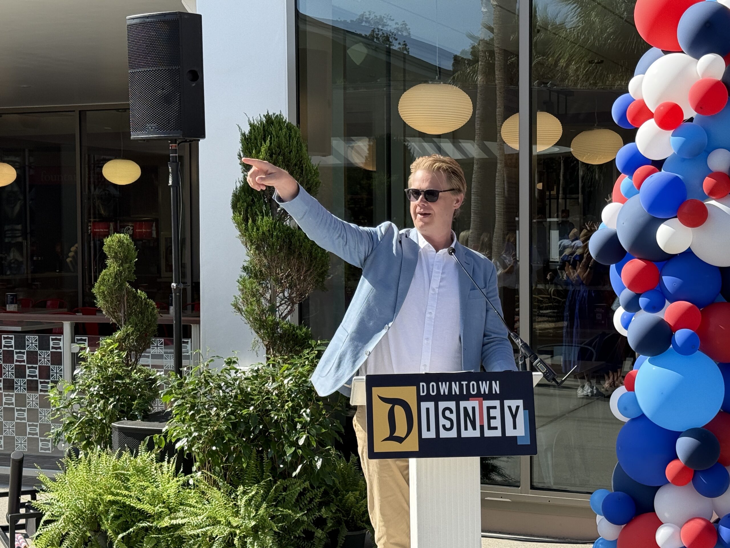 The new Earl of Sandwich location at Downtown Disney District hosted their grand opening on Wednesday morning, July 15.
