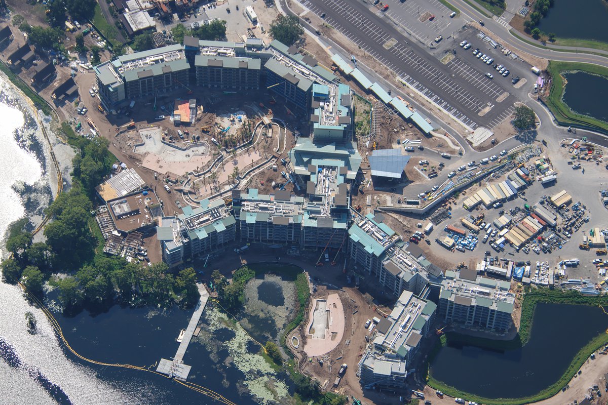 In the aerial photos from bioreconstruct today, we can see significant progress being made in the resort's various pool areas. It also appears that the dock going into nearby Bay Lake is nearly complete.