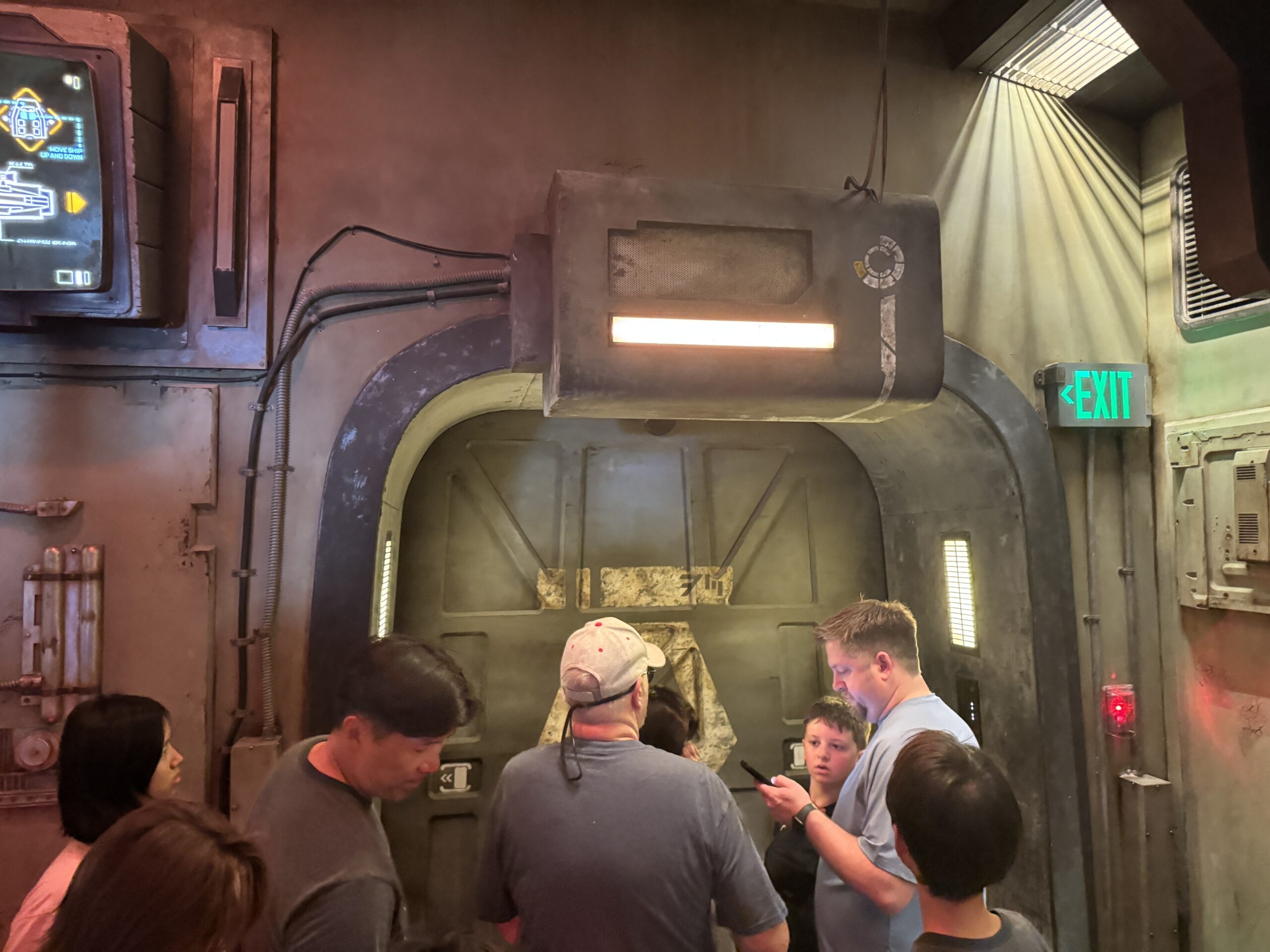 BREAKING: Millennium Falcon: Smugglers Run Preshow Doors Finally Operating