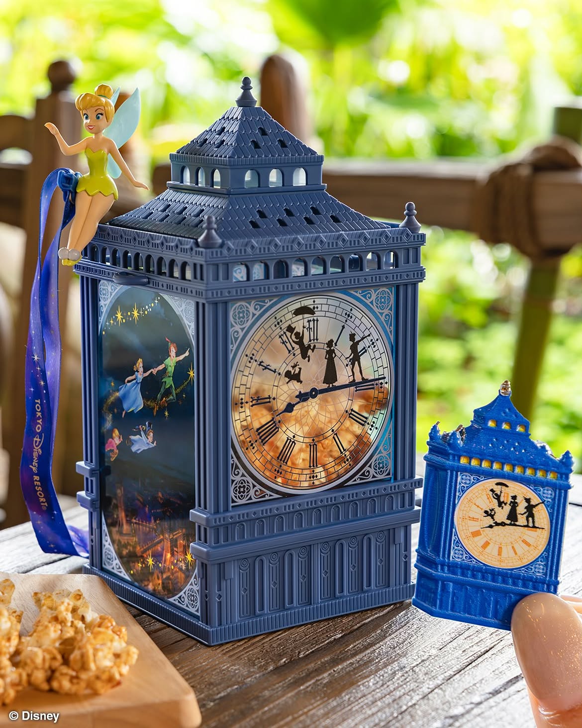 Tokyo Disney Resort now has pins inspired by the Peter Pan popcorn bucket first released for the opening of Fantasy Springs. The bucket and pins are inspired by Big Ben in London.