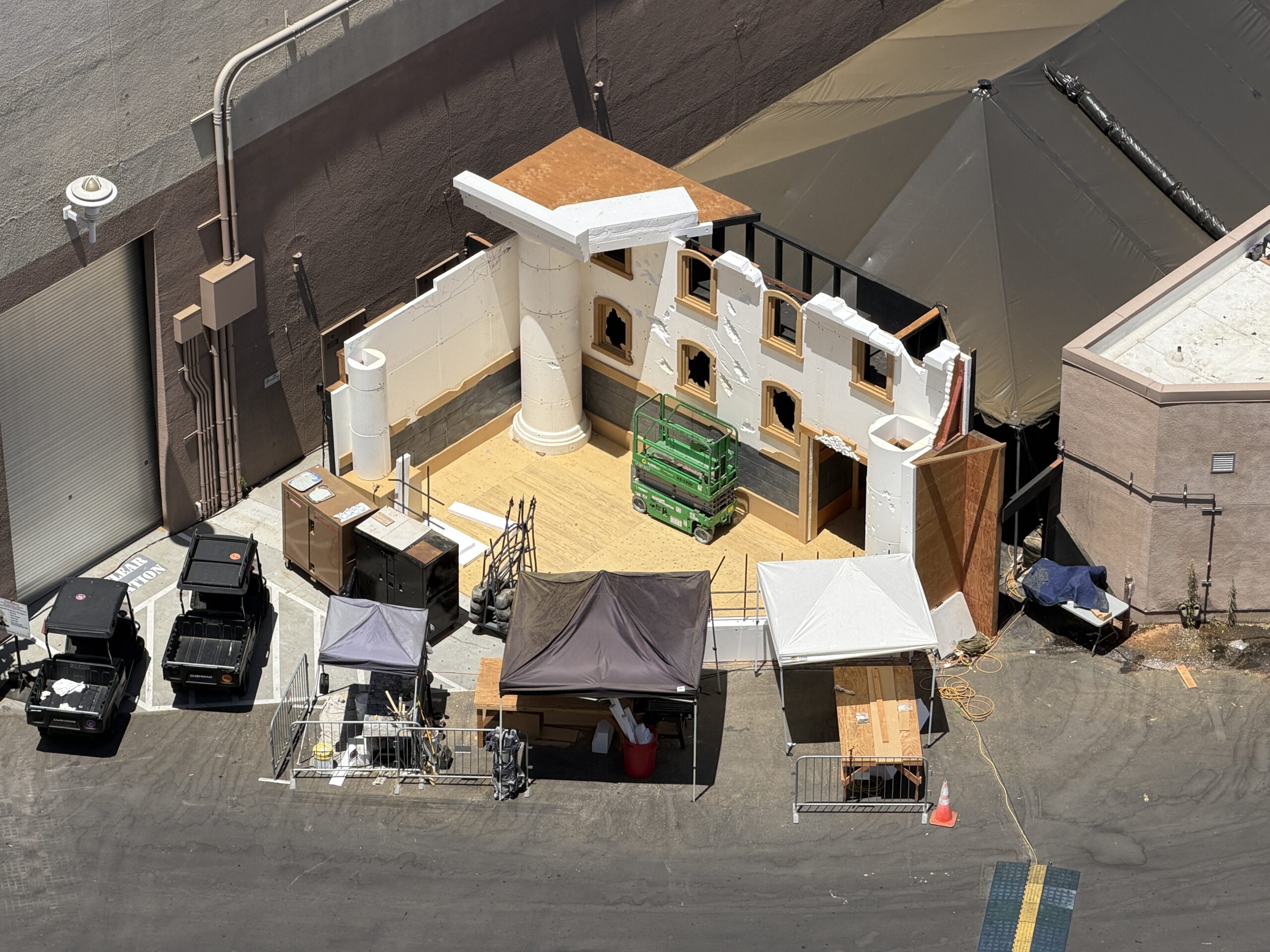 HHN Houses Progress