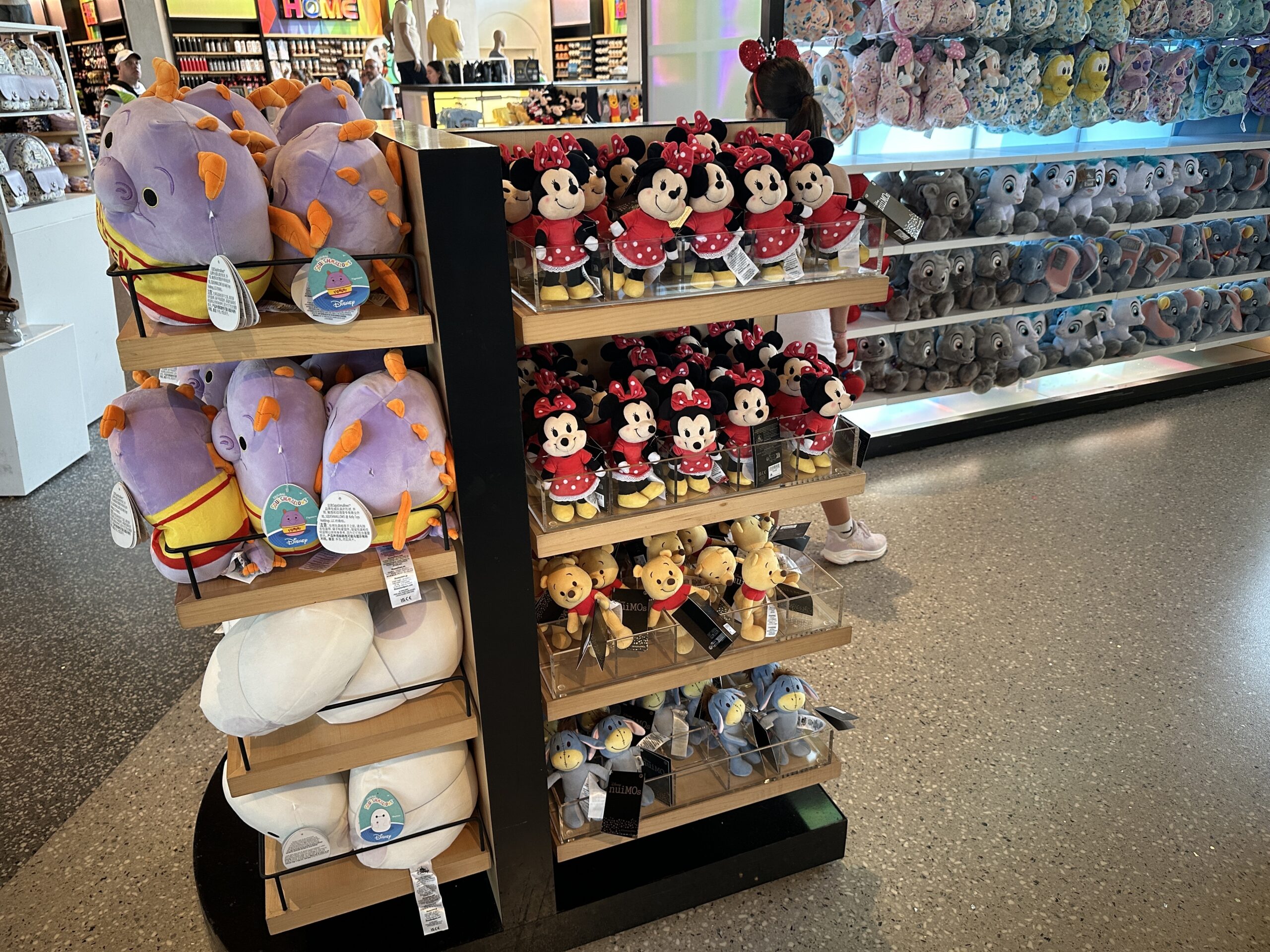 After Disney nuiMOs plush were seemingly phased out two years ago, Disney has brought them back. New Mickey plush were released with the Logo Mania collections and now Walt Disney World has restocked some classic plush.