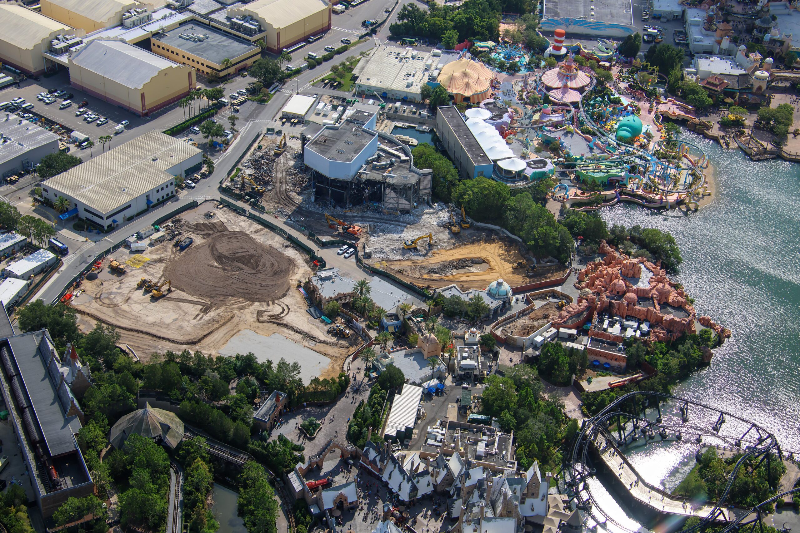 Poseidon’s Fury is rapidly disappearing as demolition crews tear deeper into the former attraction’s show building at Universal Islands of Adventure.