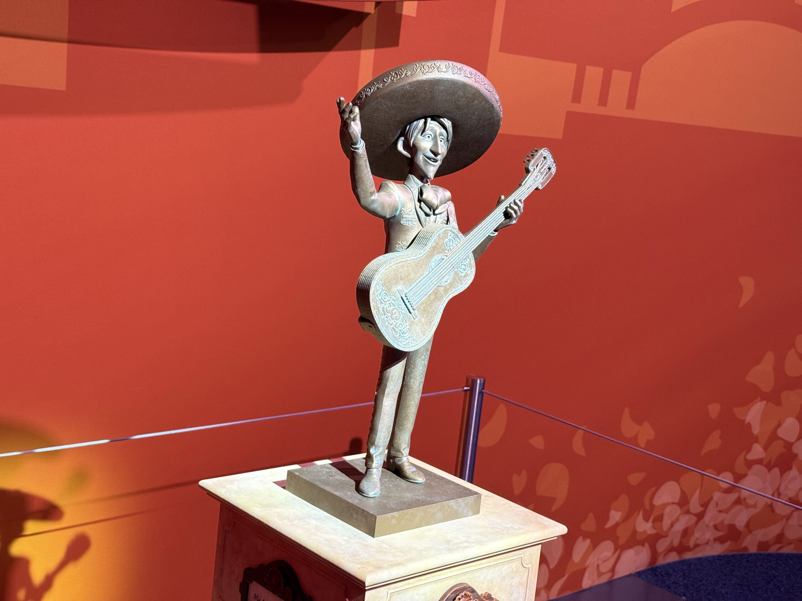 Héctor Rivera Statue Maquette