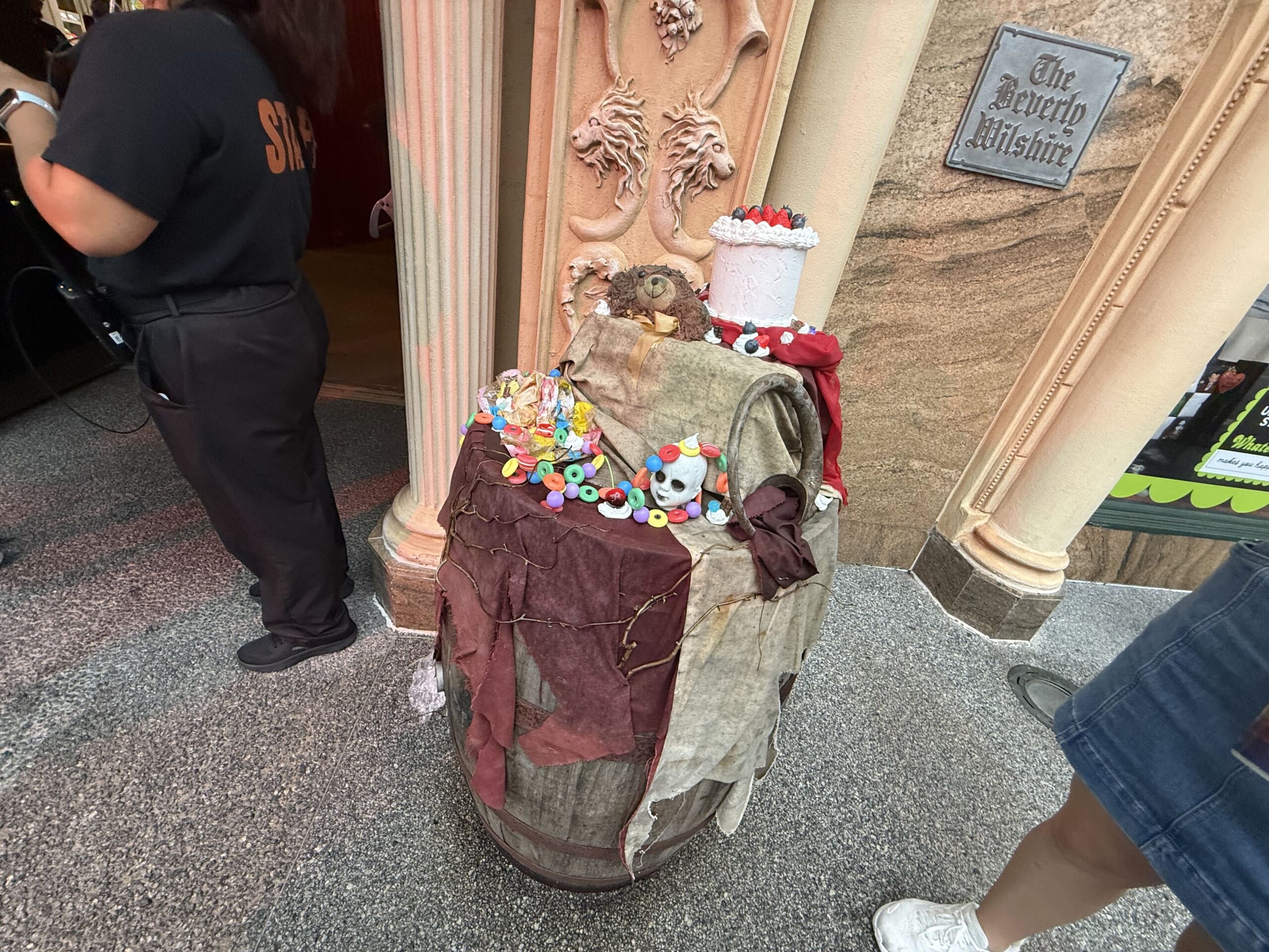 HamiKuma Meet and Greet at Halloween Horror Nights 35