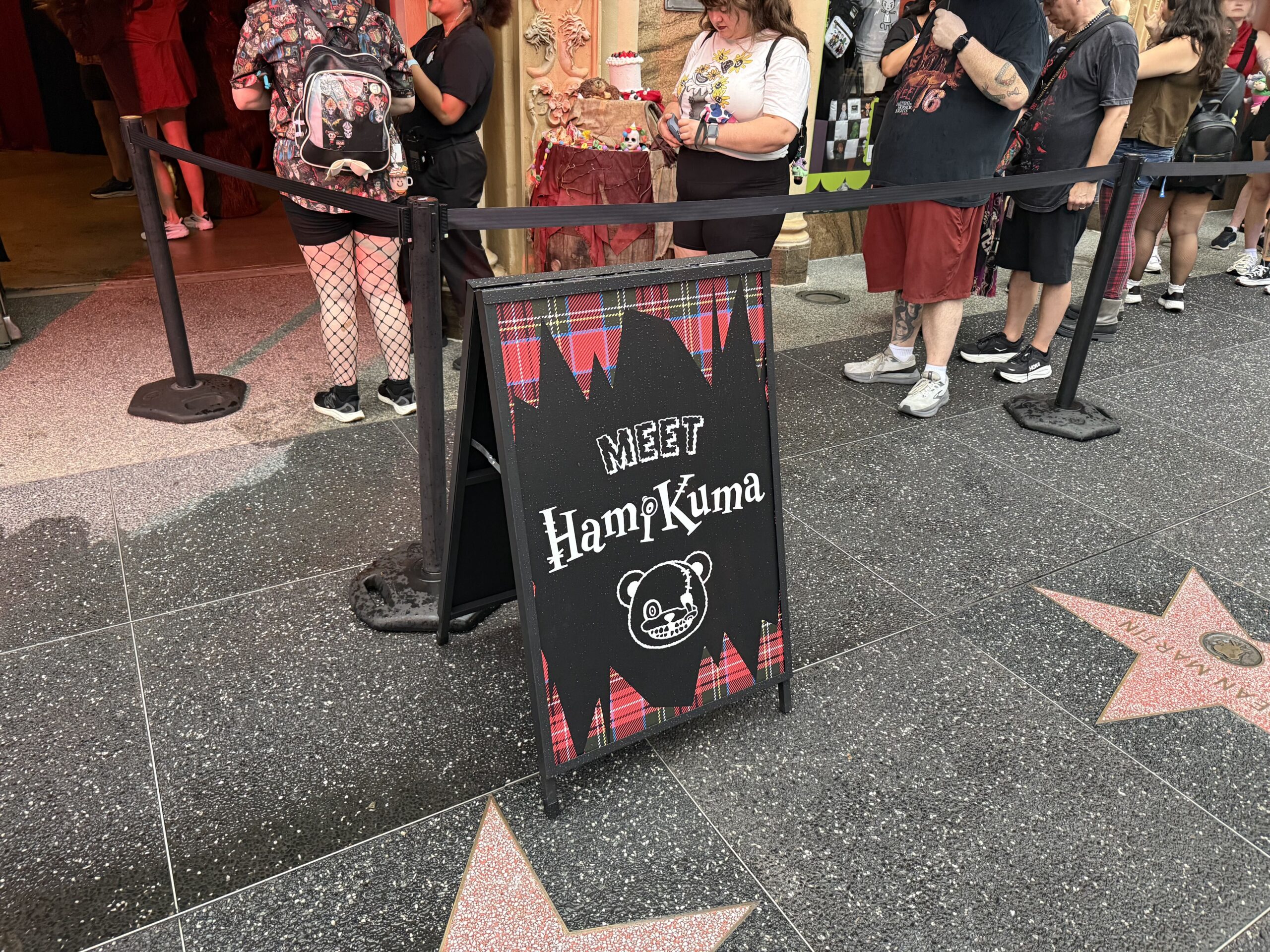 HamiKuma Meet and Greet at Halloween Horror Nights 35