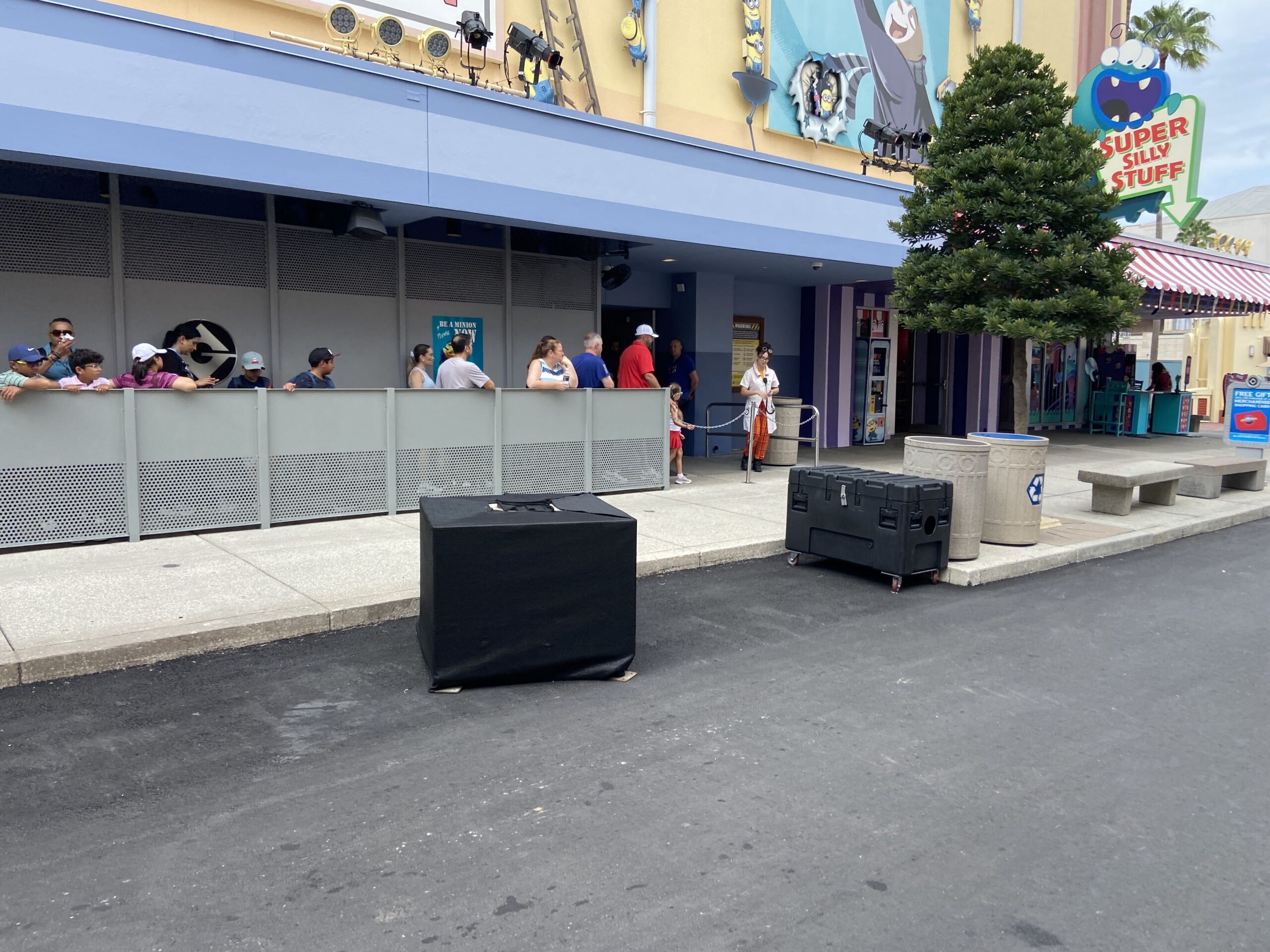 Crews installed more scare zone props at Universal Studios Florida this weekend as Halloween Horror Nights 35 gets closer. This year's scare zones are Infernal Carnival of Nightmares, Downtown Clowntown, Sideshow of Decay, and FORTNITEMARES.