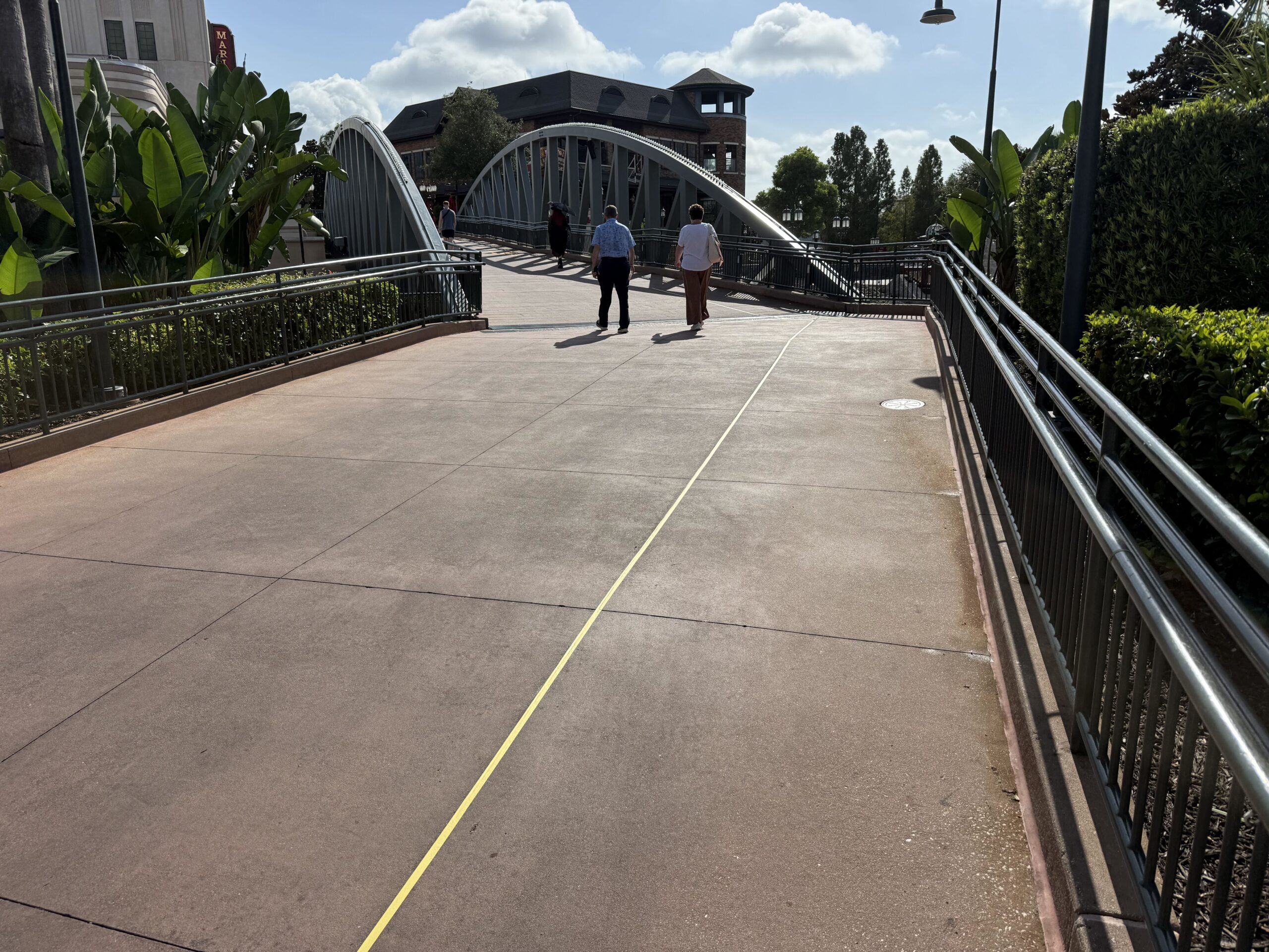Six Ravens and Disney were prepared for a busy morning, with tape creating a queue all the way across the bridge to the West Side.