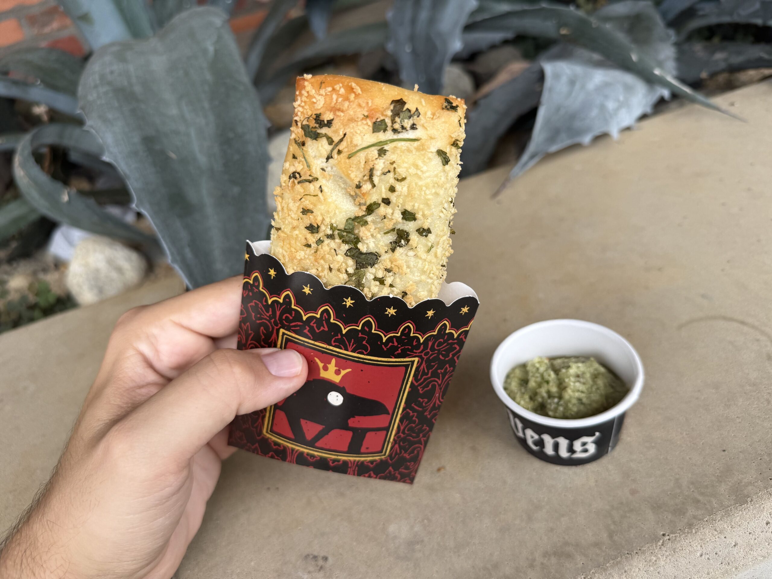House Basil Pesto Chicken, Balsamic Tomatoes, and all the Kingdom’s Garlic, trapped in a Herb Panko splashed Coffyn. Pairing: Bruno’s Garlic Knot Juice