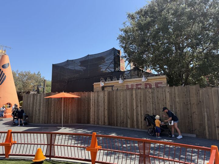 Radiator Springs Curios Construction