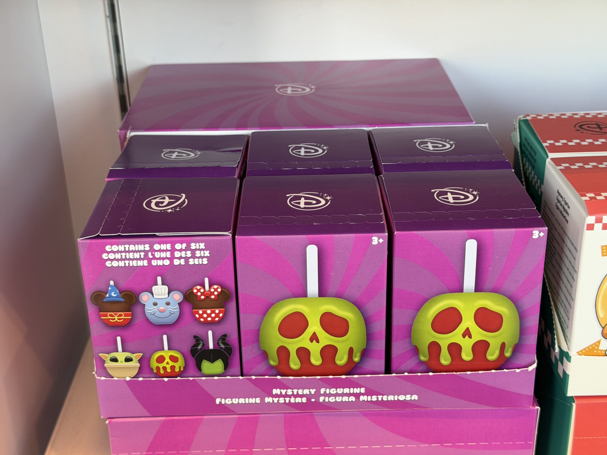 These mystery boxes are also available as single figurines. When you purchase a single box, it will be a surprise which figurine is inside. 