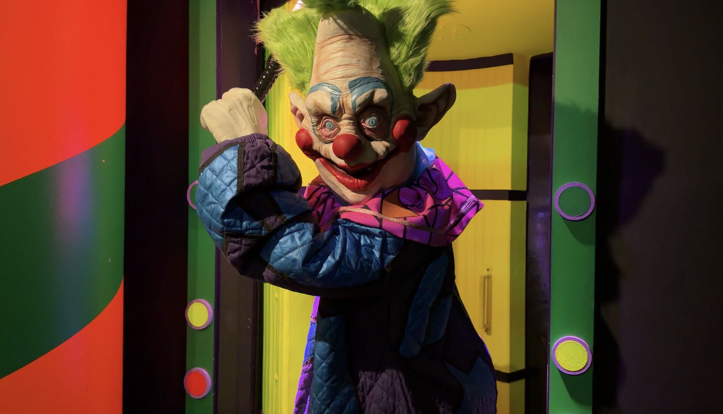 Killer Klowns From Outer Space Return for Halloween Horror Nights 2026