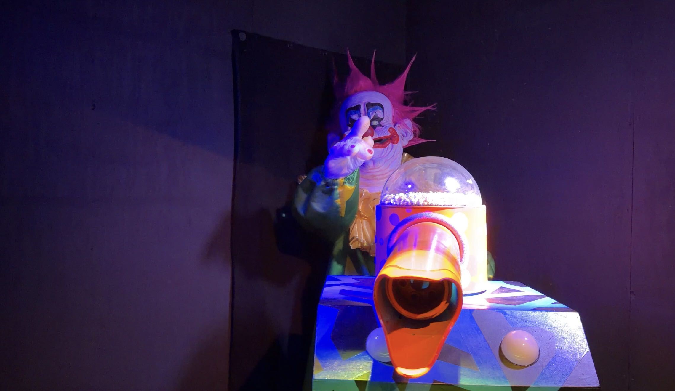 Killer Klowns From Outer Space Return for Halloween Horror Nights 2026
