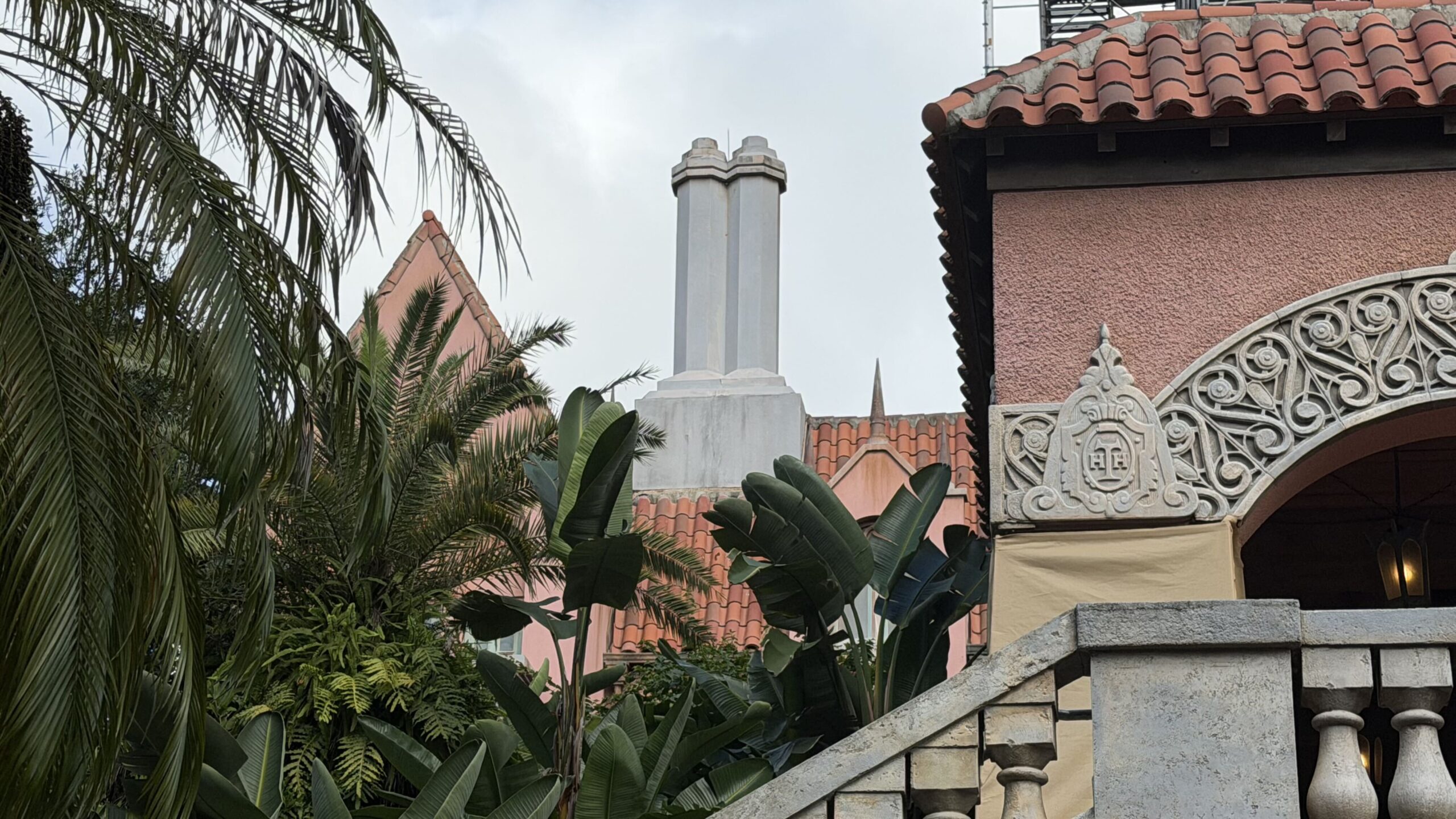 New scaffolding added to top right of Tower of Terror at Walt Disney World